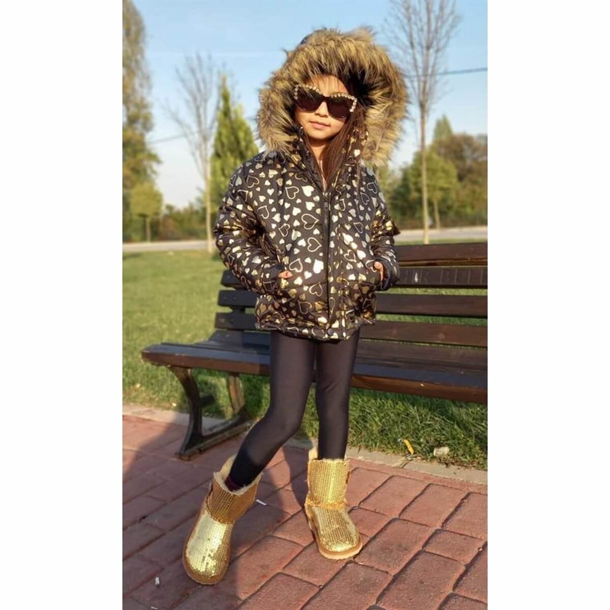 Kız Çocuk Kışlık Kalp Figürlü Siyah Şişme Mont-Kız Çocuk Mont-QuzucukKids.com
