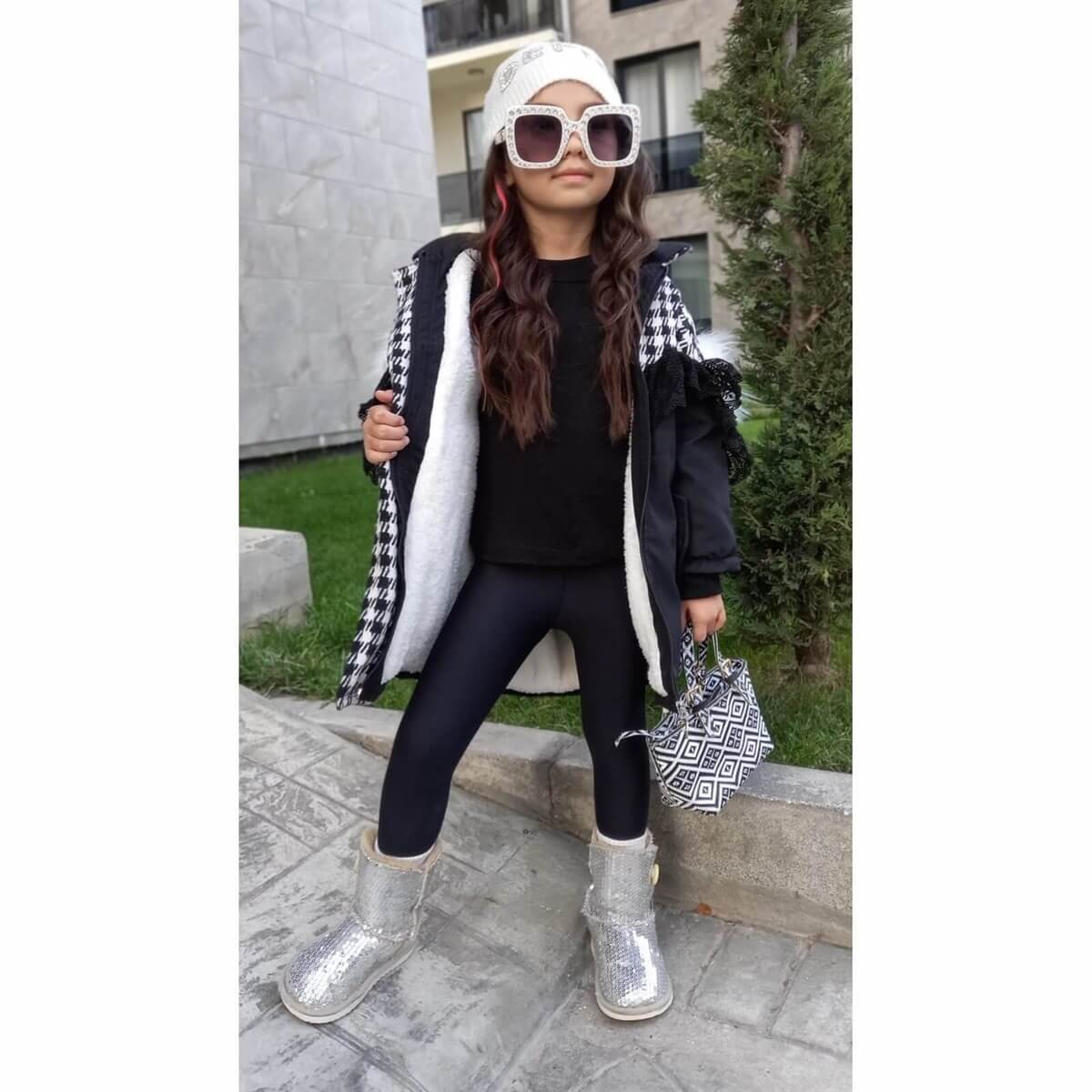 Kız Çocuk Kürk Yakalı Güpürlü Siyah Mont-Kız Çocuk Mont-QuzucukKids.com