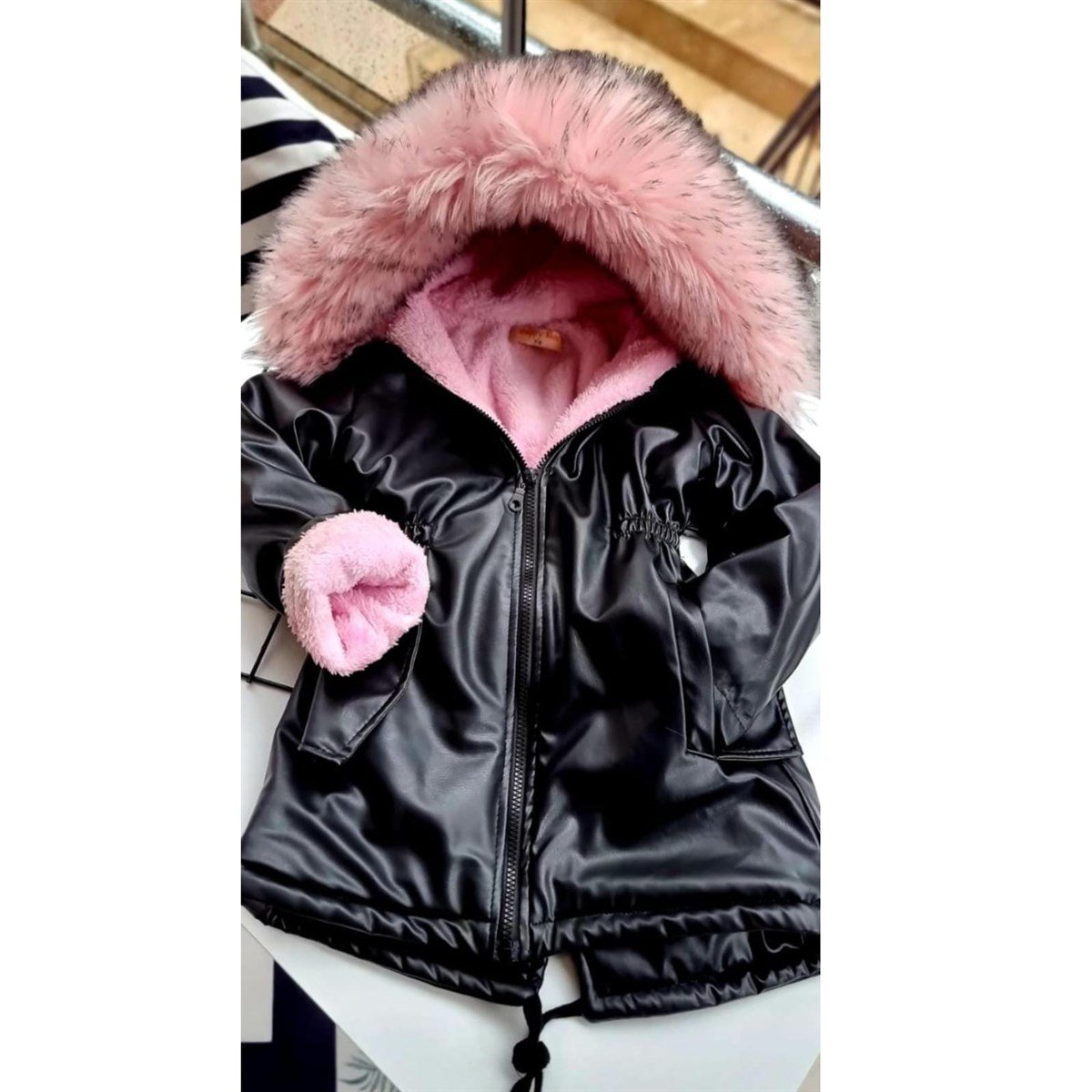 Kız Çocuk Siyah Deri / Peluş Mont-Kız Çocuk Mont-Kız Çocuk Siyah Deri / Peluş Mont | QuzucukKids.com-QuzucukKids.com