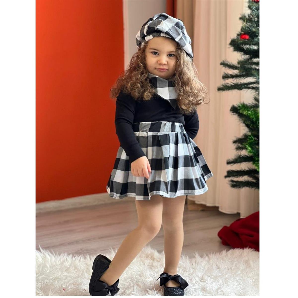 Kız Çocuk Siyah Ekoseli 4'lü Takım-Kız Çocuk Alt Üst Takım-Kız Çocuk Kırmızı Ekoseli 4'lü Takım | QuzucukKids.com-QuzucukKids.com