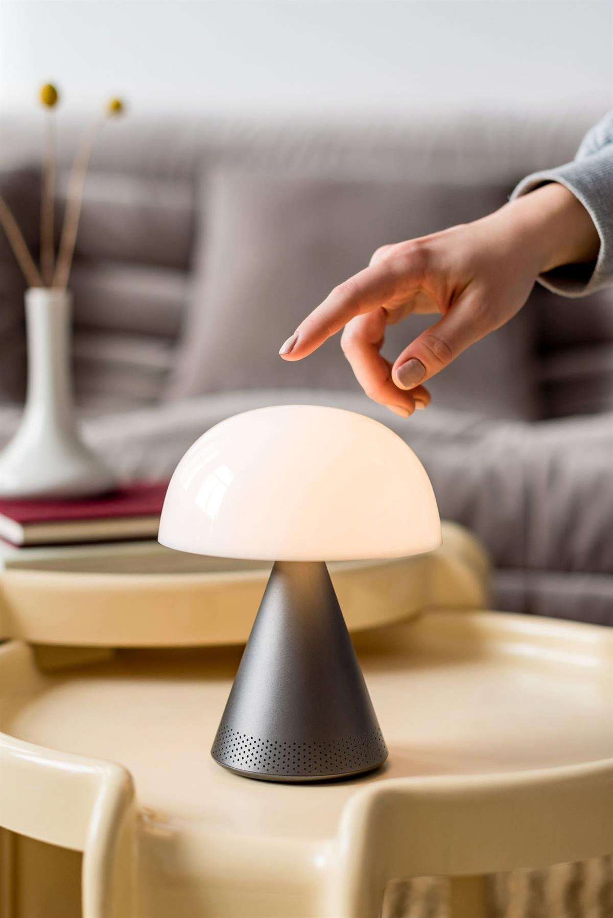 Lexon Mina L Led Lamba ve  Bluetooth Hoparlör Metalik Gri