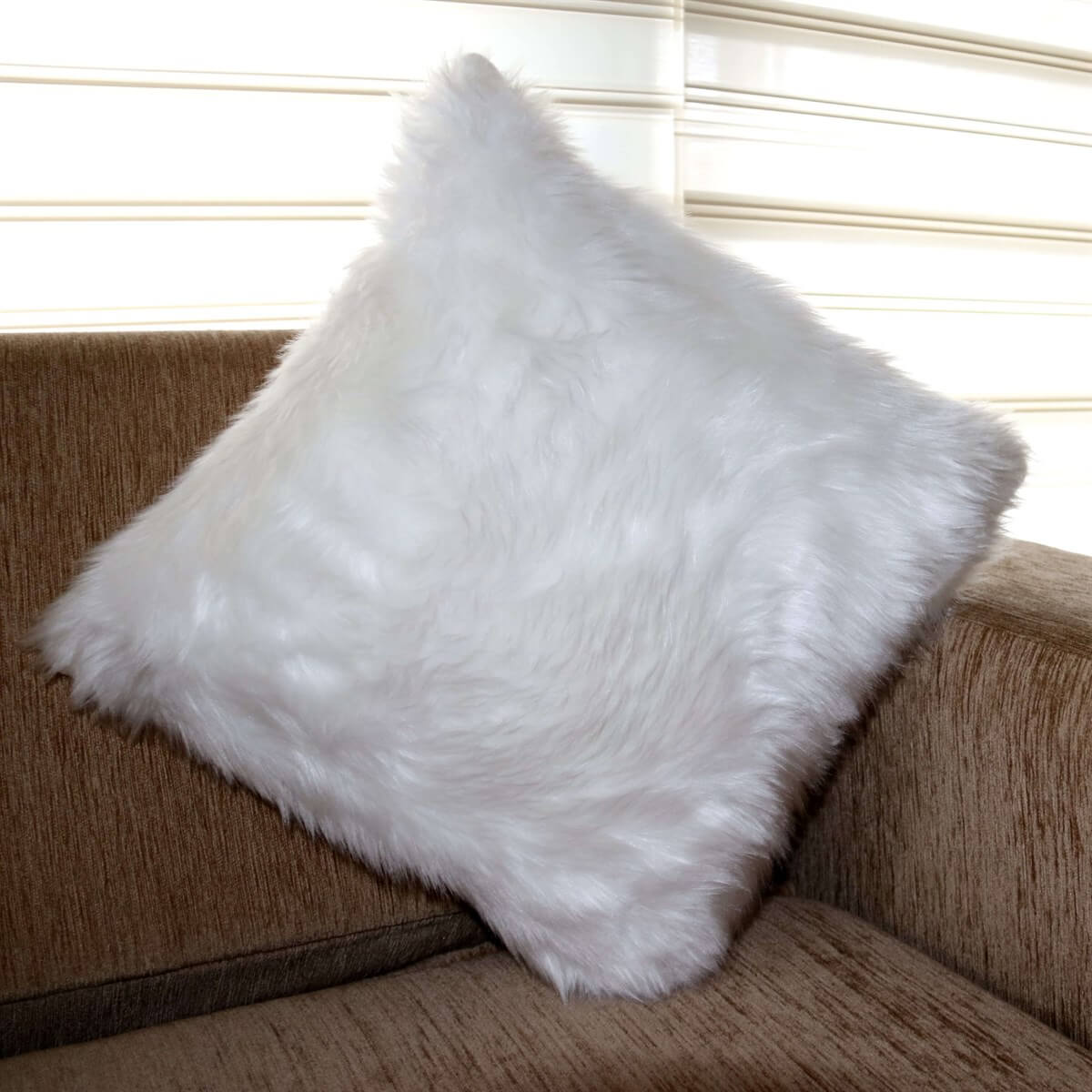 Peluş Kare Kırlent Kılıfı 40*40 cm-Kız Çocuk Aksesuar-QuzucukKids.com