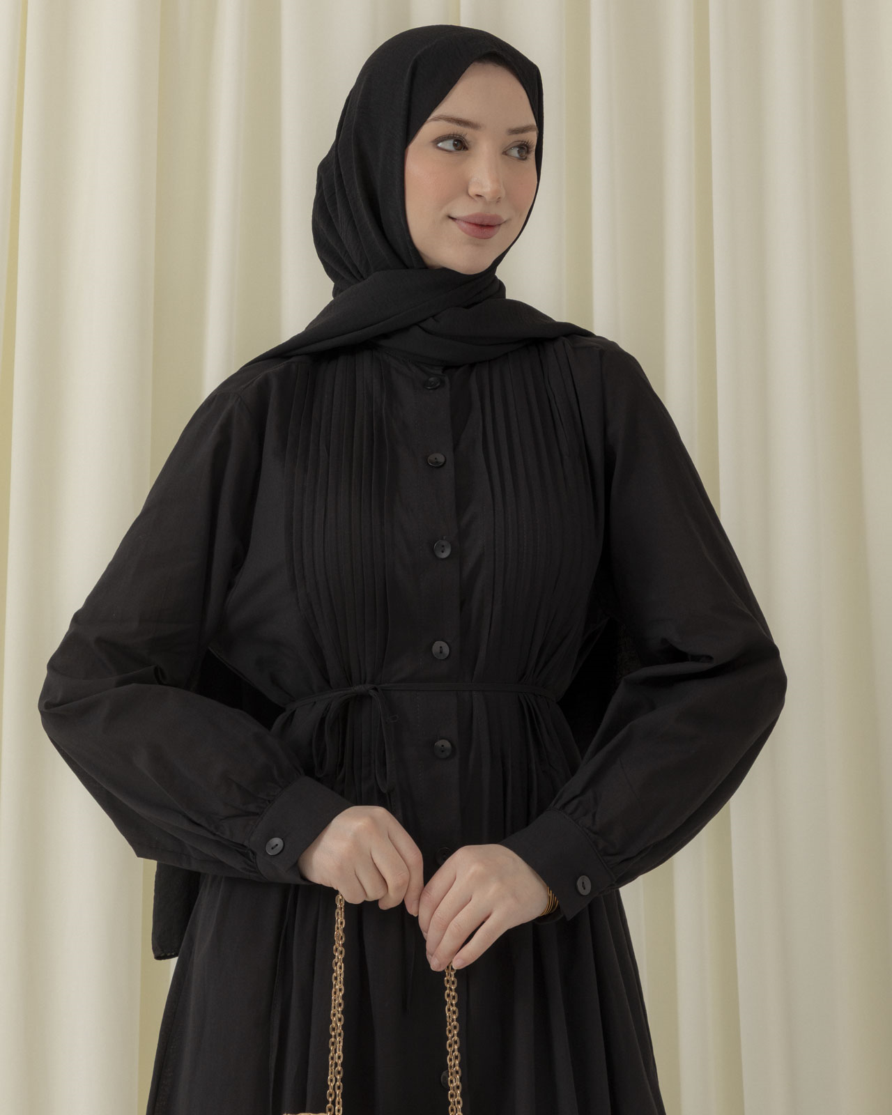 Allerli Boydan Düğmeli Siyah Elbise