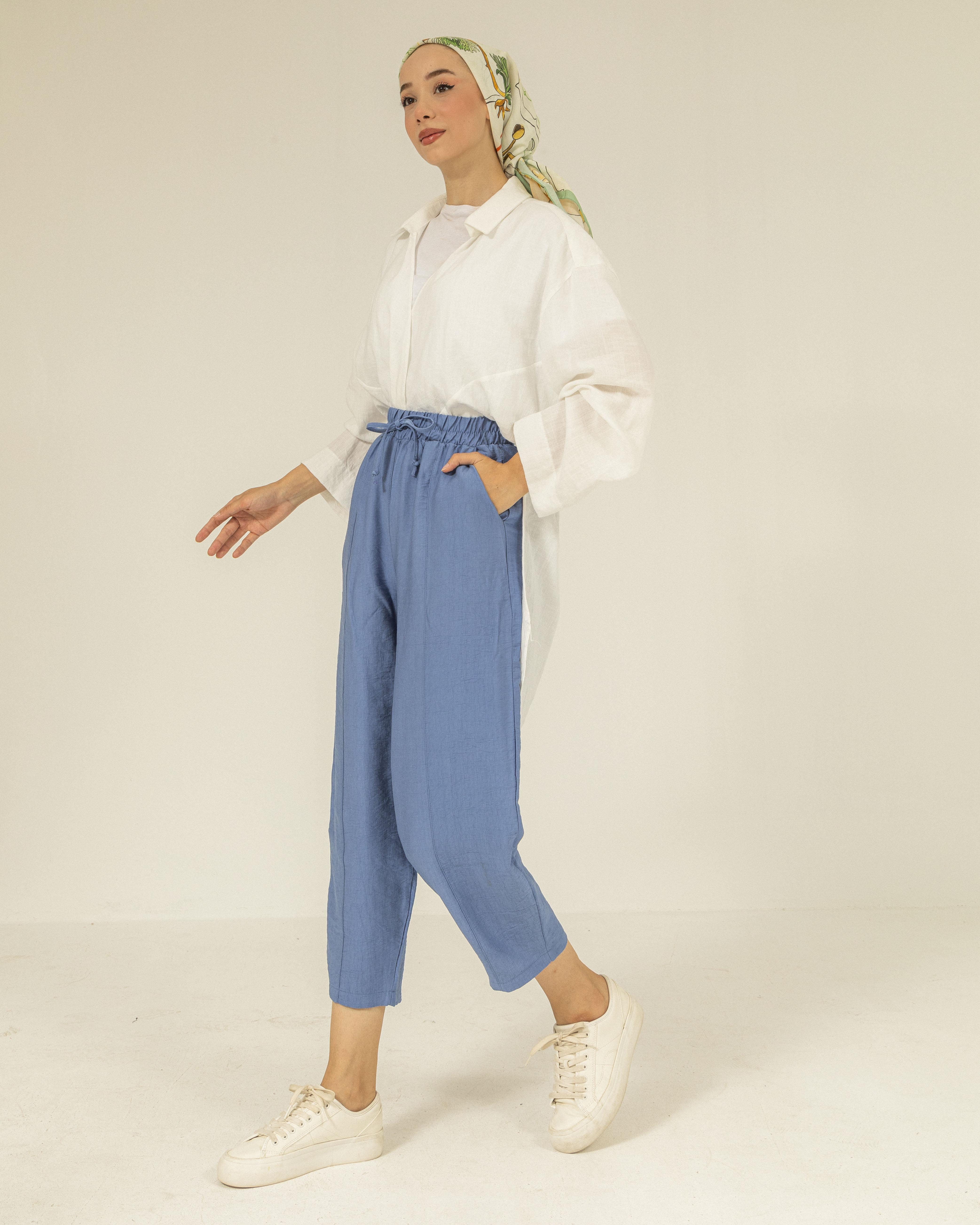 Beli Lastikli Mavi Pantolon