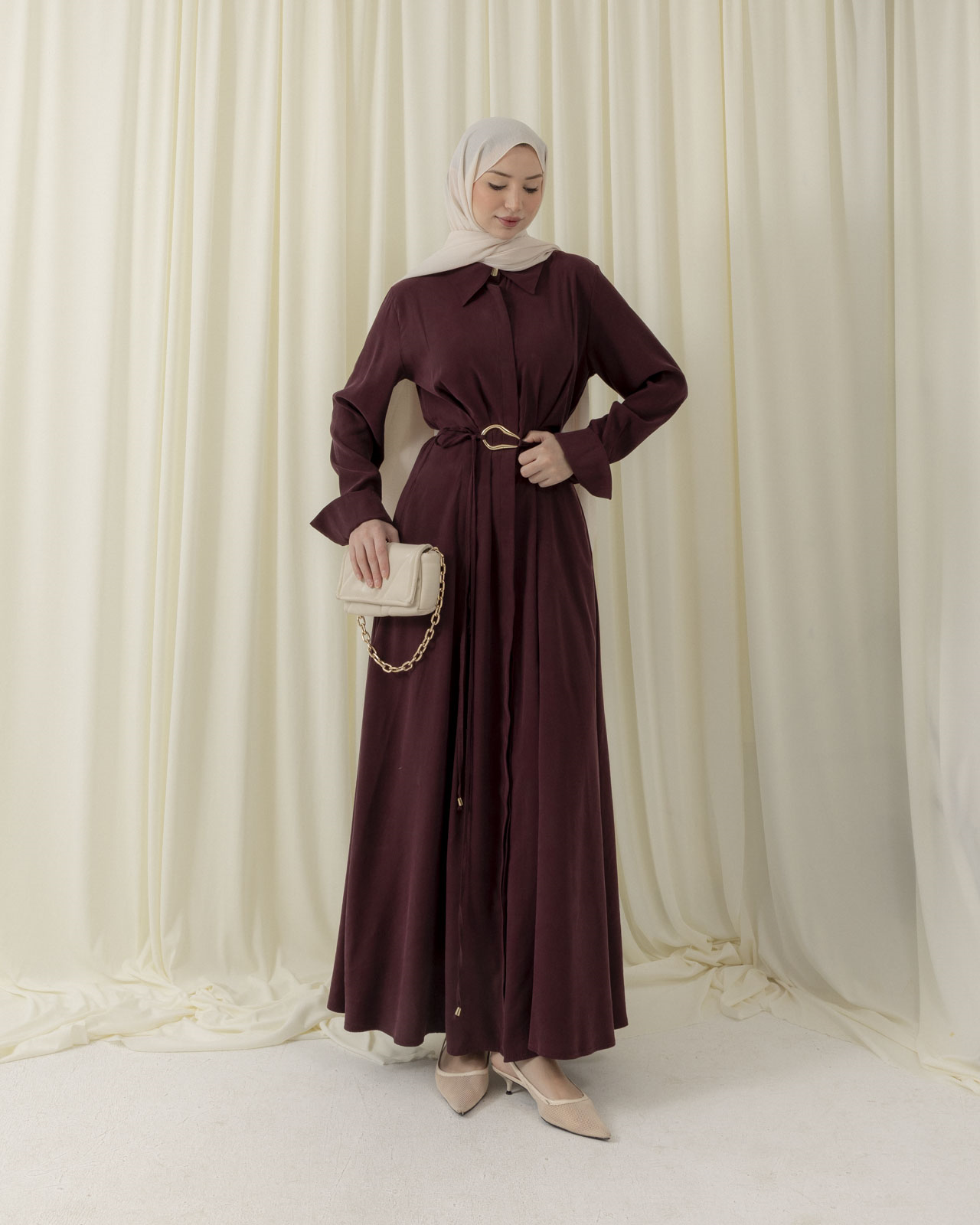 Boydan Düğmeli Pileli Bordo Elbise