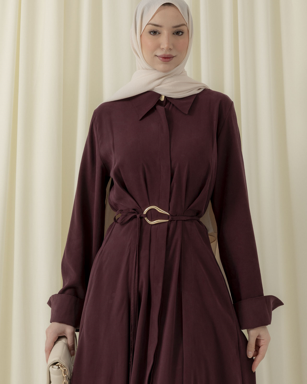 Boydan Düğmeli Pileli Bordo Elbise