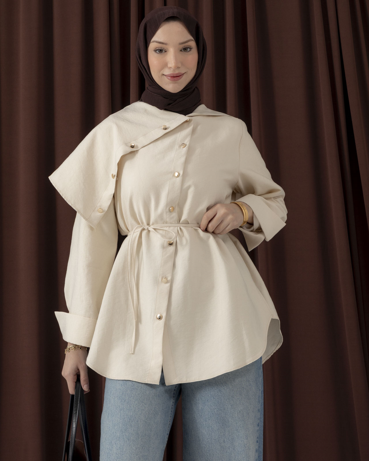 Büyük Yaka Krem Gömlek