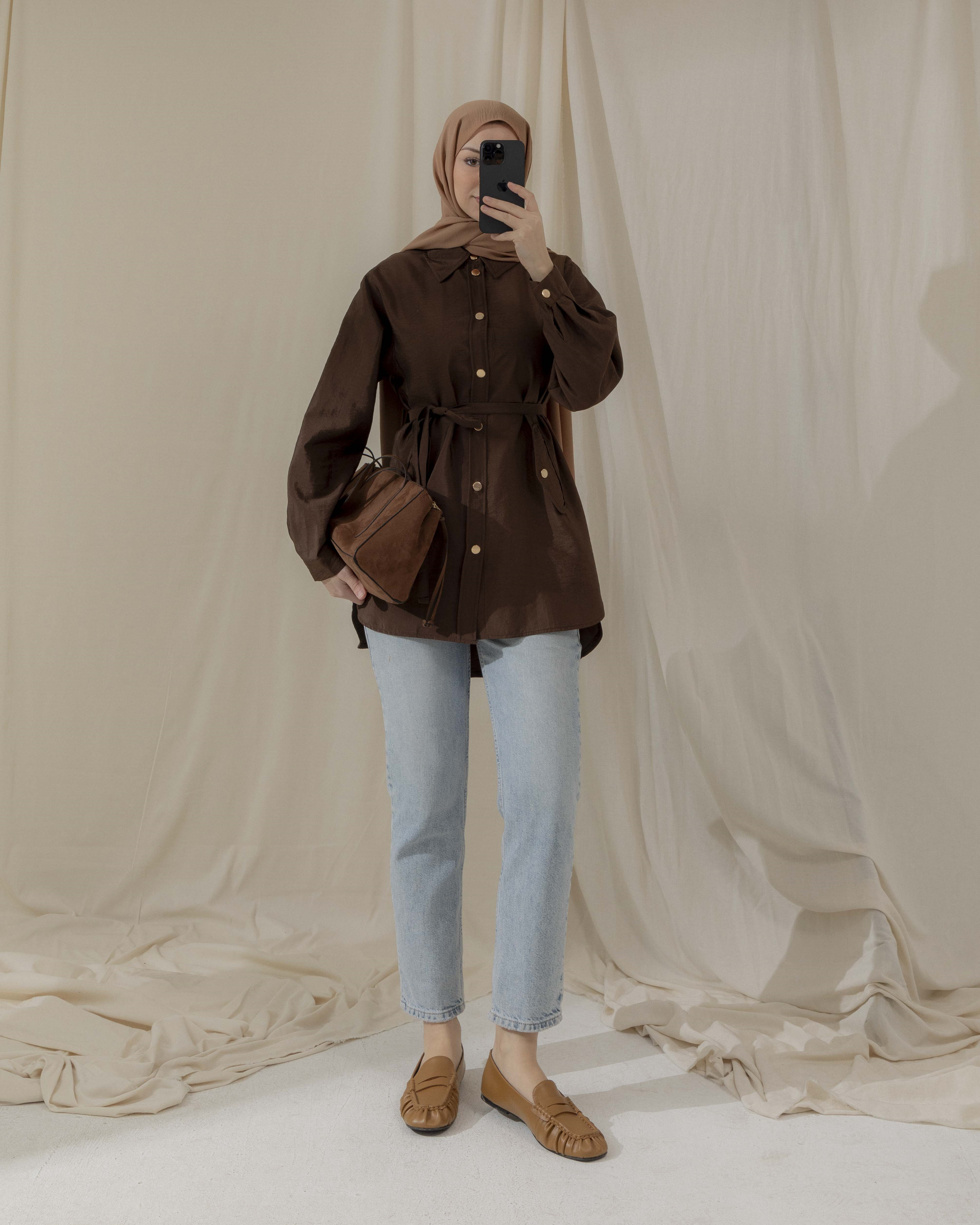 Cep Detaylı Kahve Gömlek