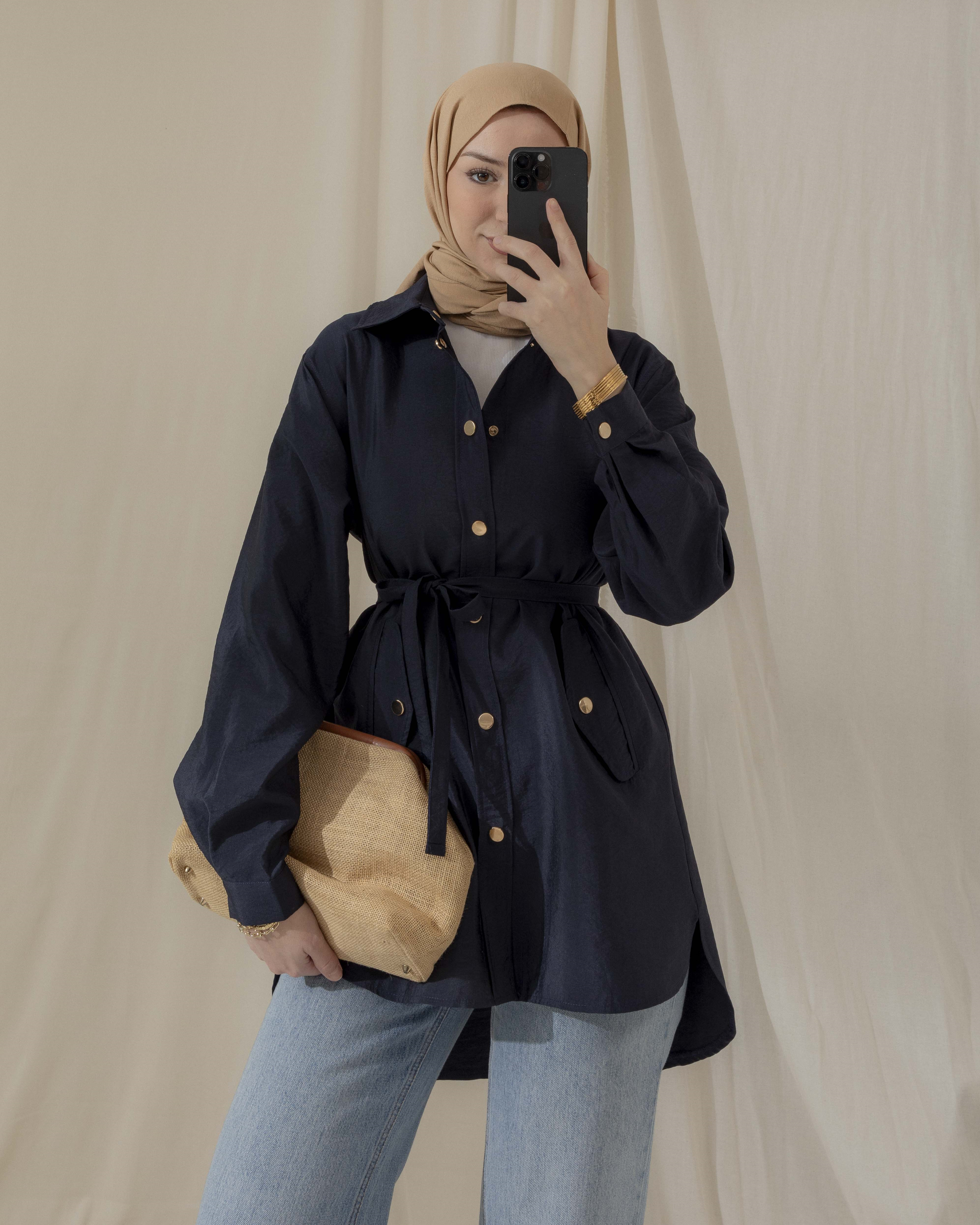 Cep Detaylı Lacivert Gömlek