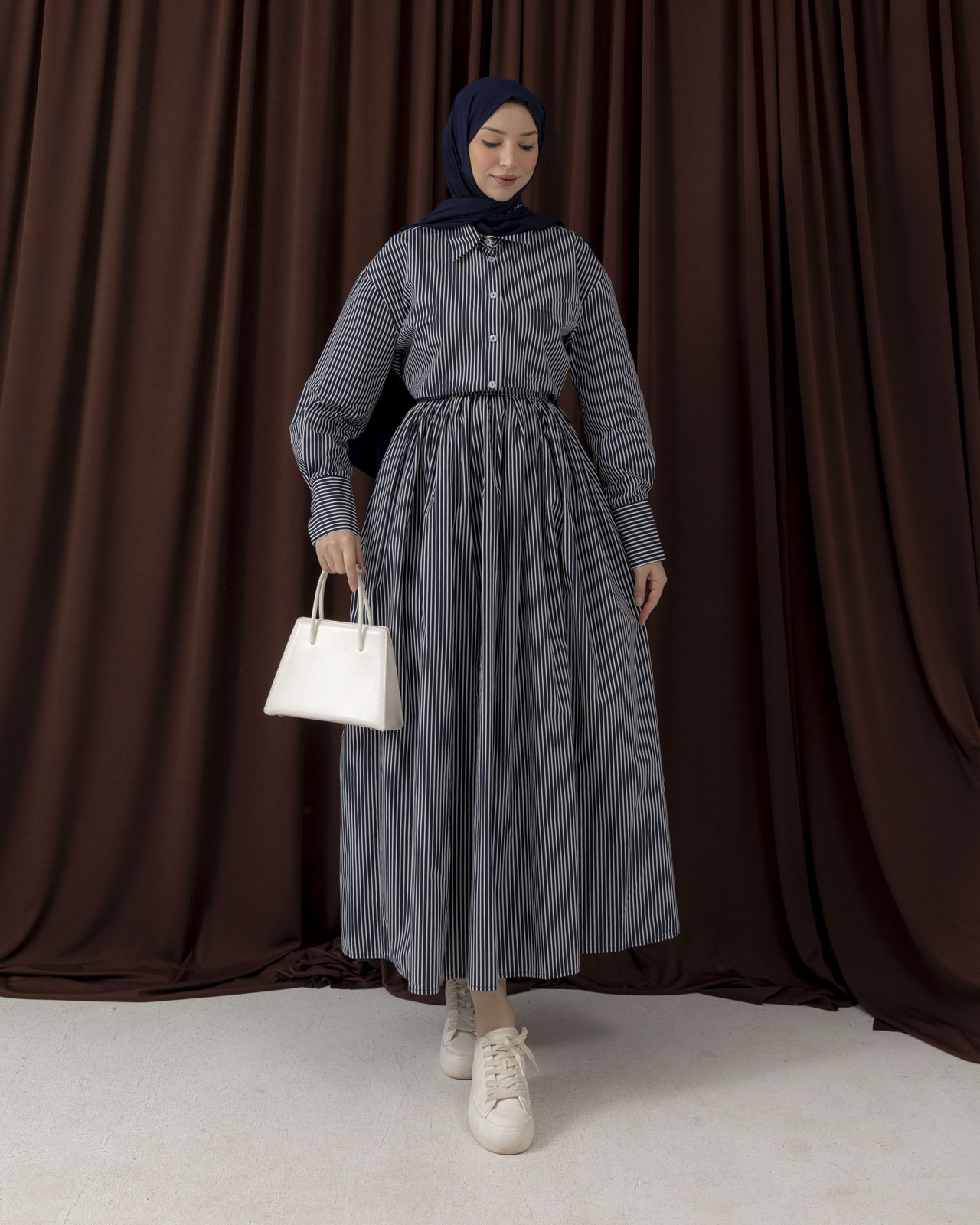 Çizgili Lacivert Takım