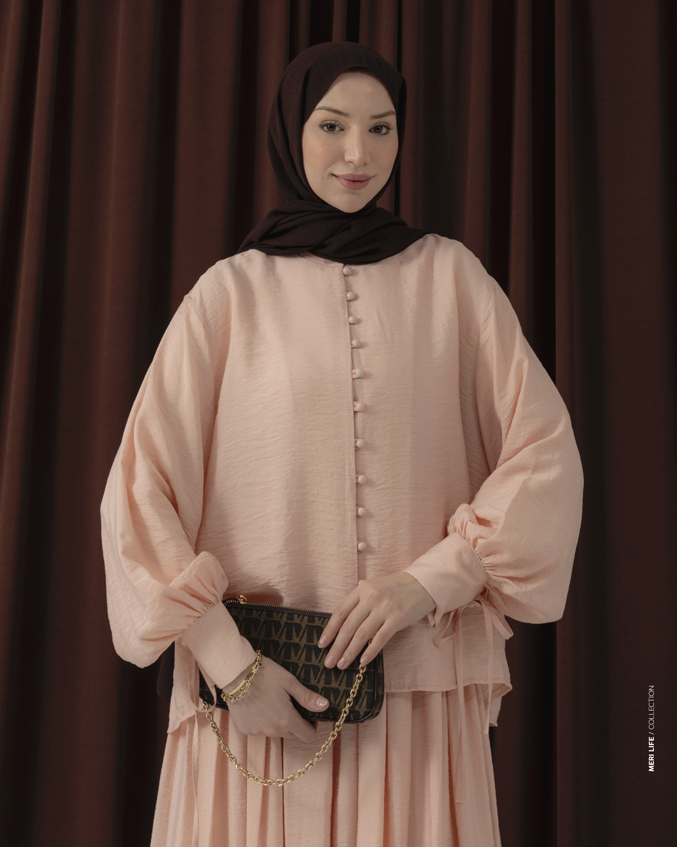 Düğme Detaylı Pembe Etekli Takım