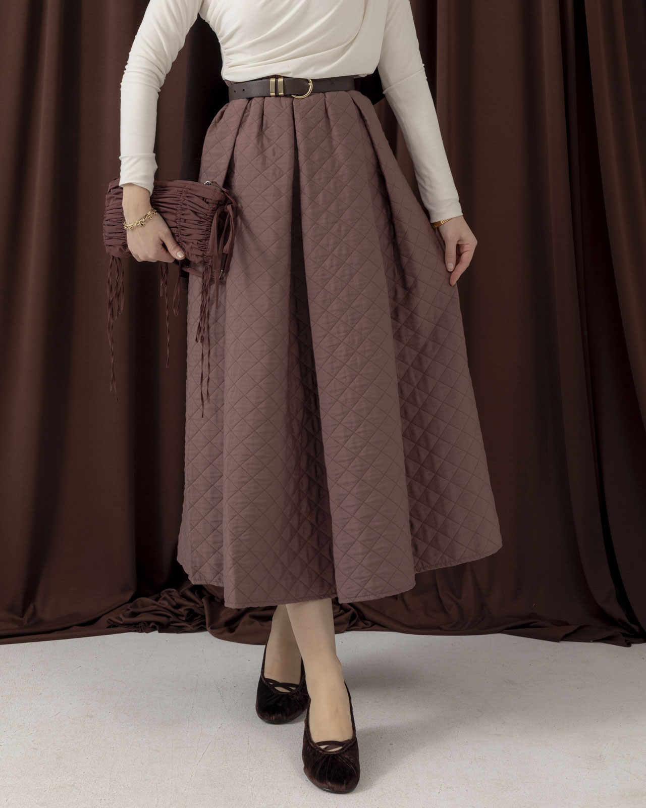 Kapitone Geniş Pileli Mürdüm Etek