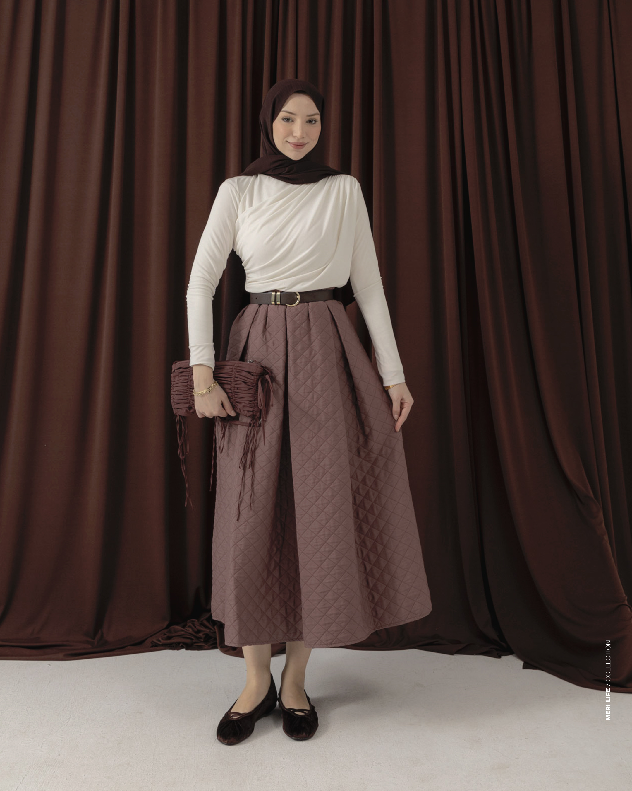 Kapitone Geniş Pileli Mürdüm Etek