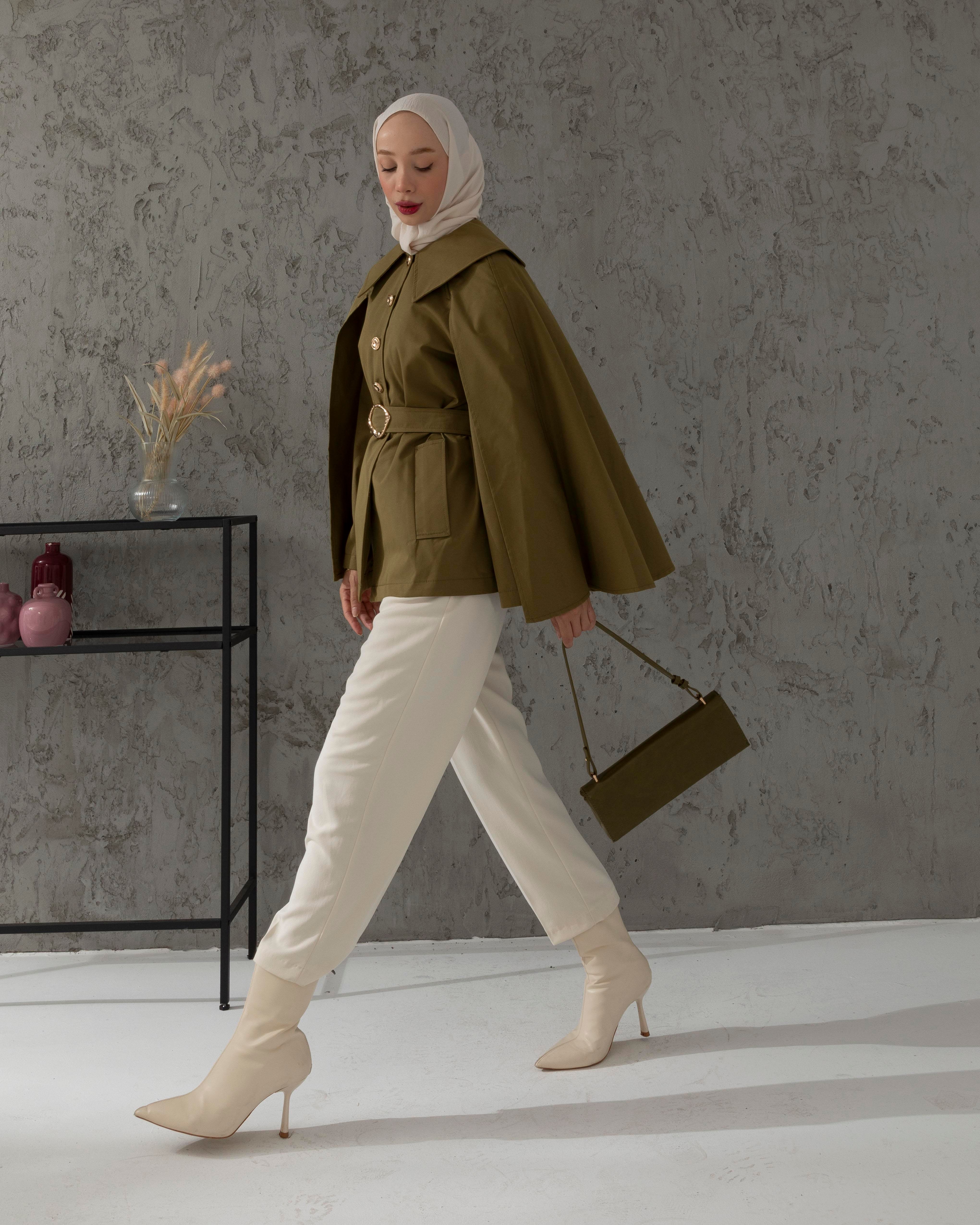 Kemeri Tokalı Haki Trençkot