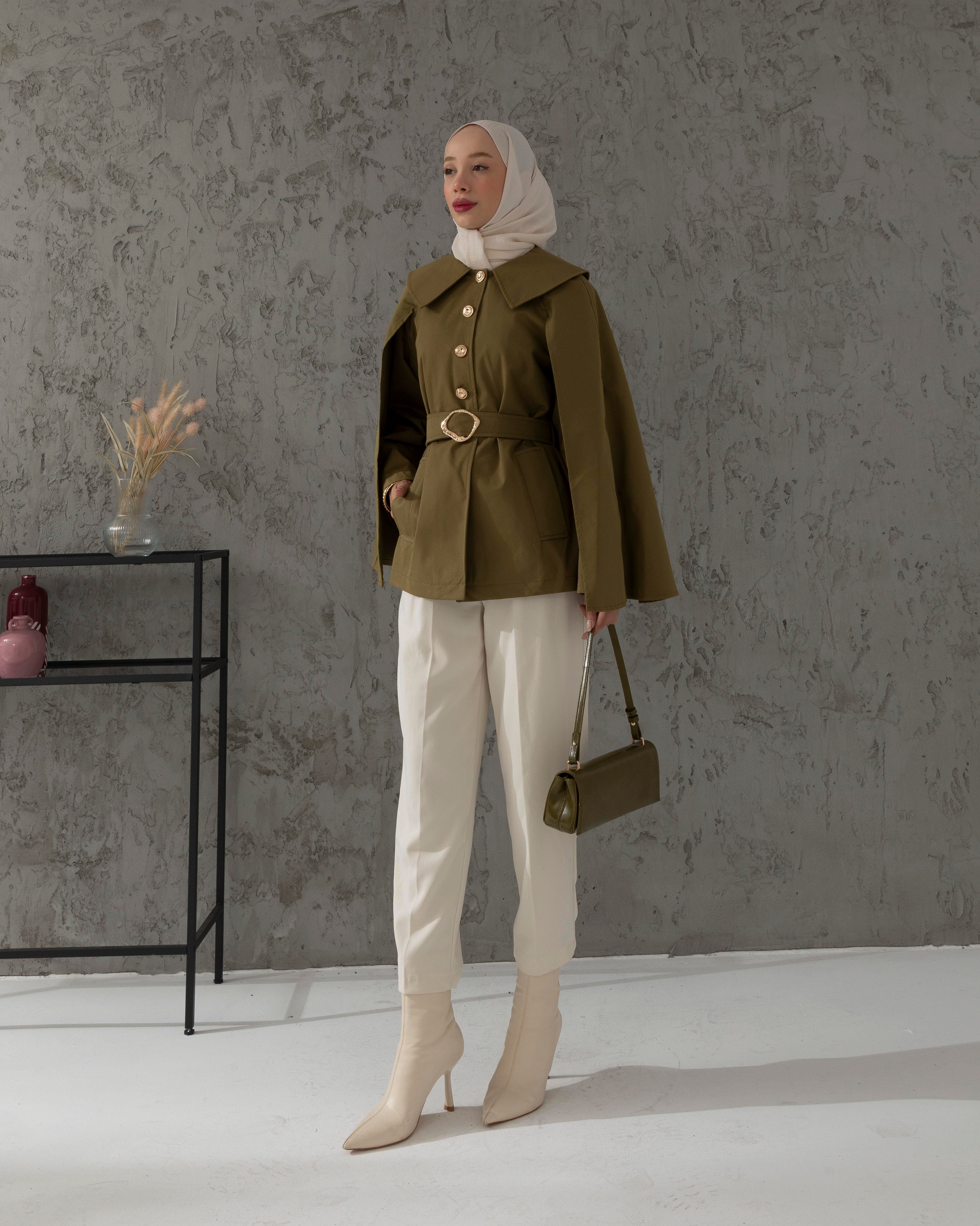 Kemeri Tokalı Haki Trençkot