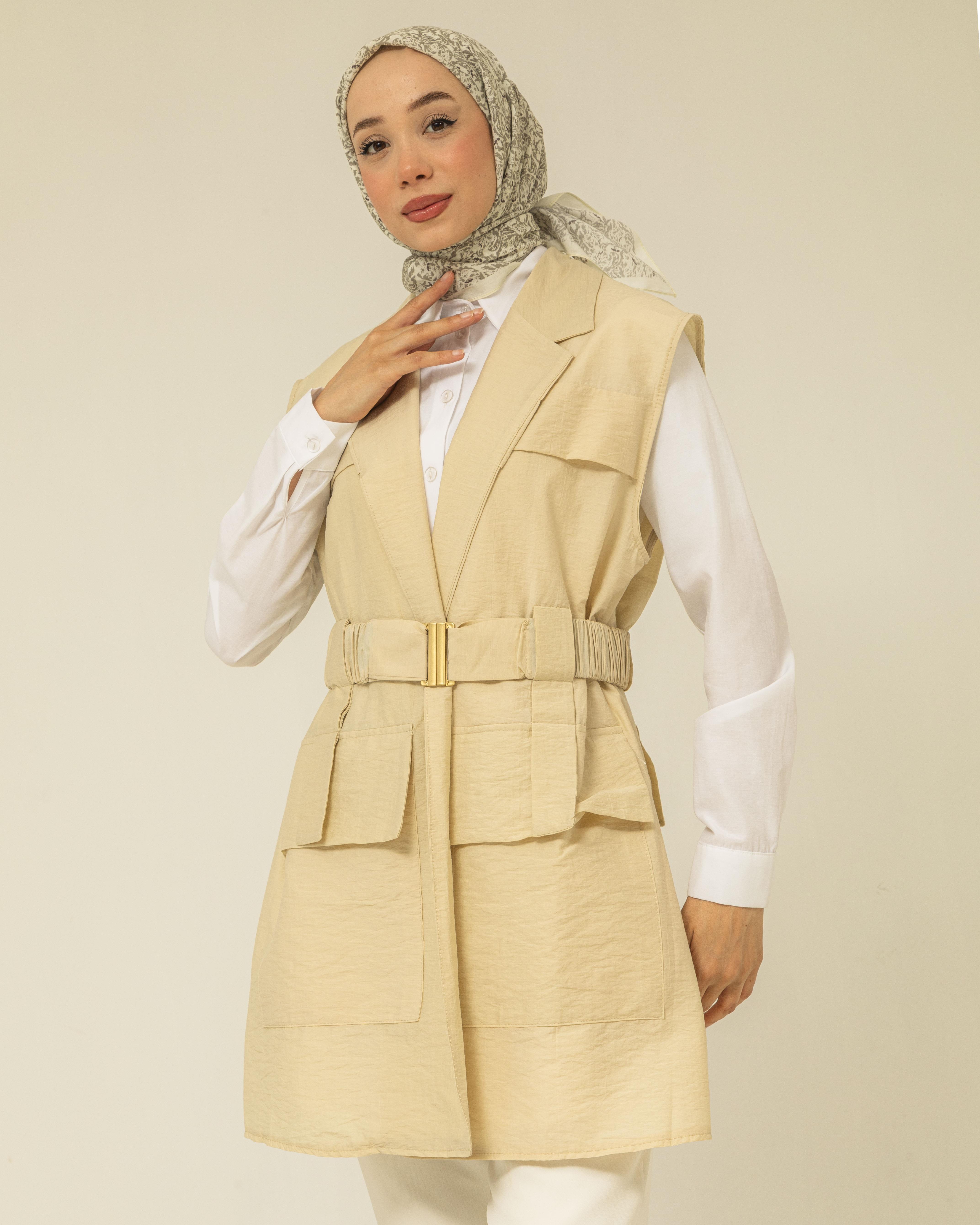 Kemerli Krem Yelek