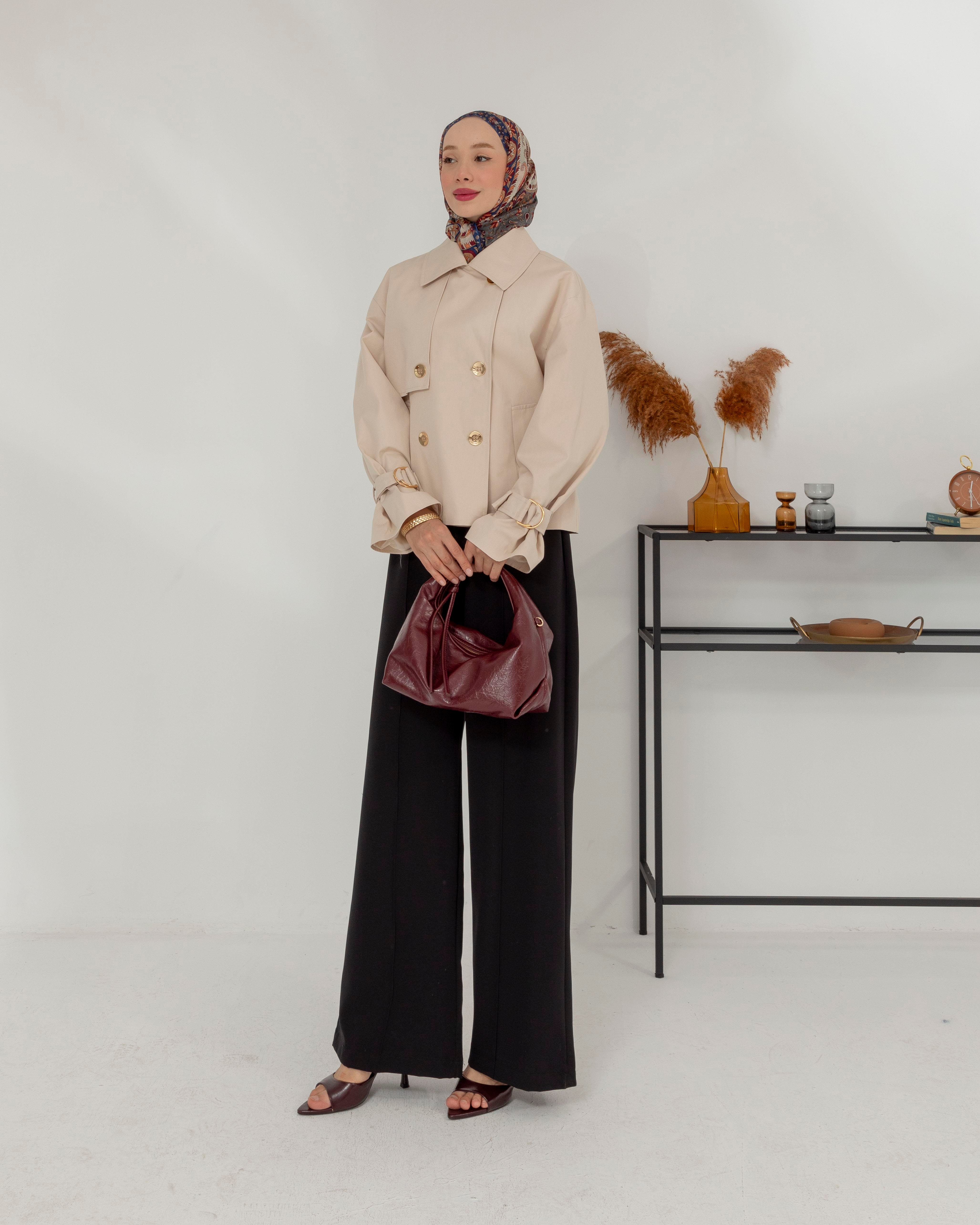 Kruvaze Krem Trençkot