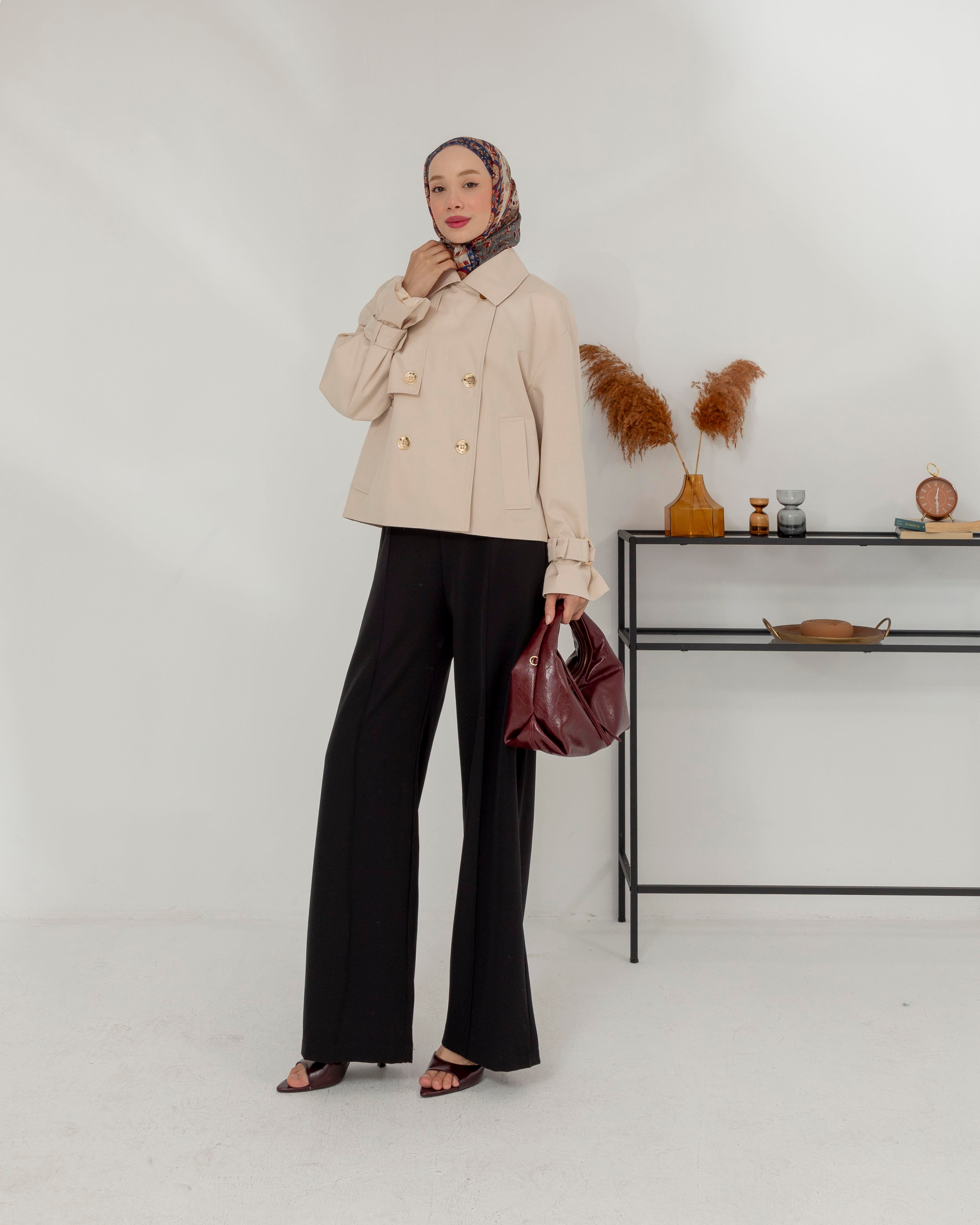 Kruvaze Krem Trençkot