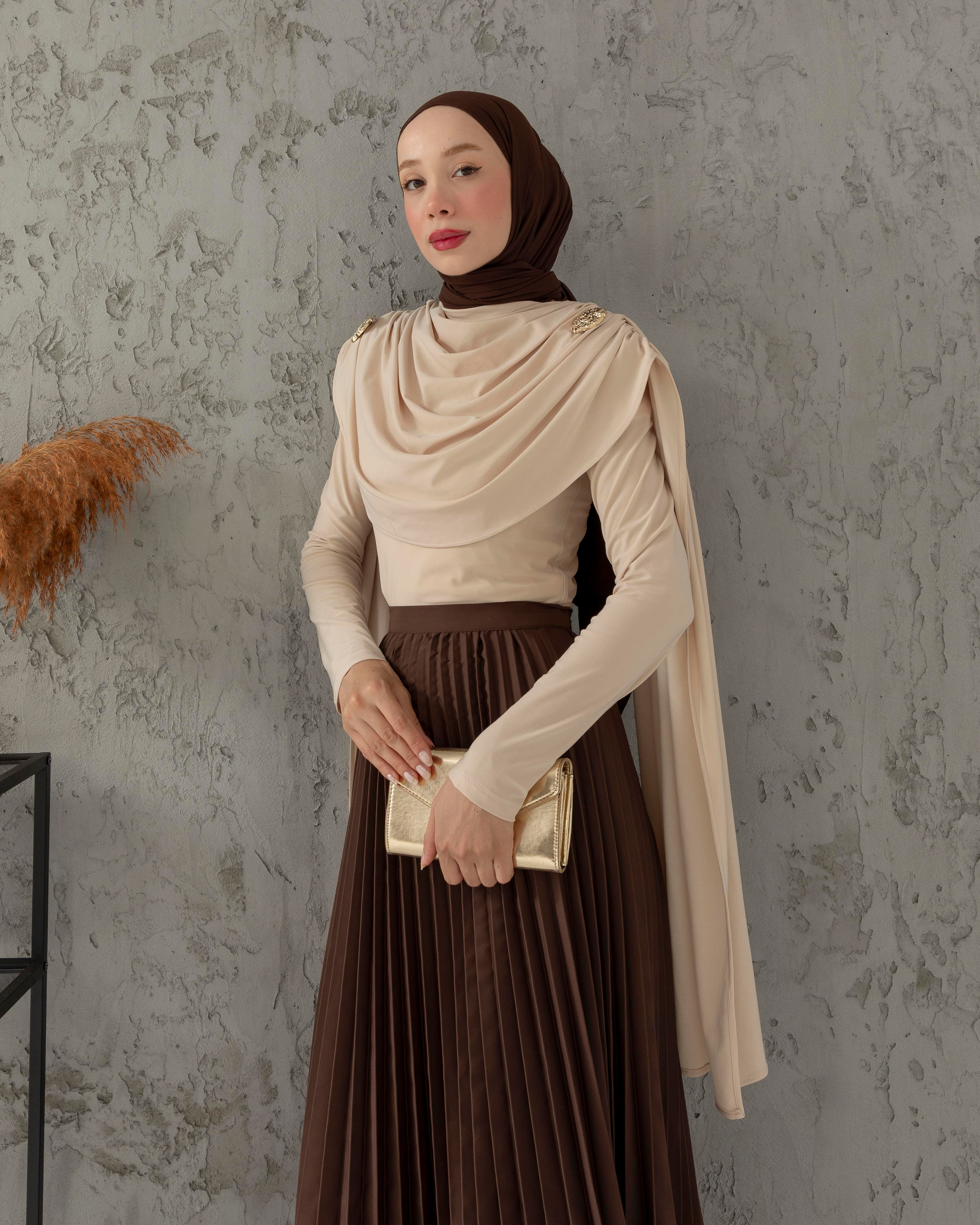 Omuz Büzgülü Krem Penye Bluz