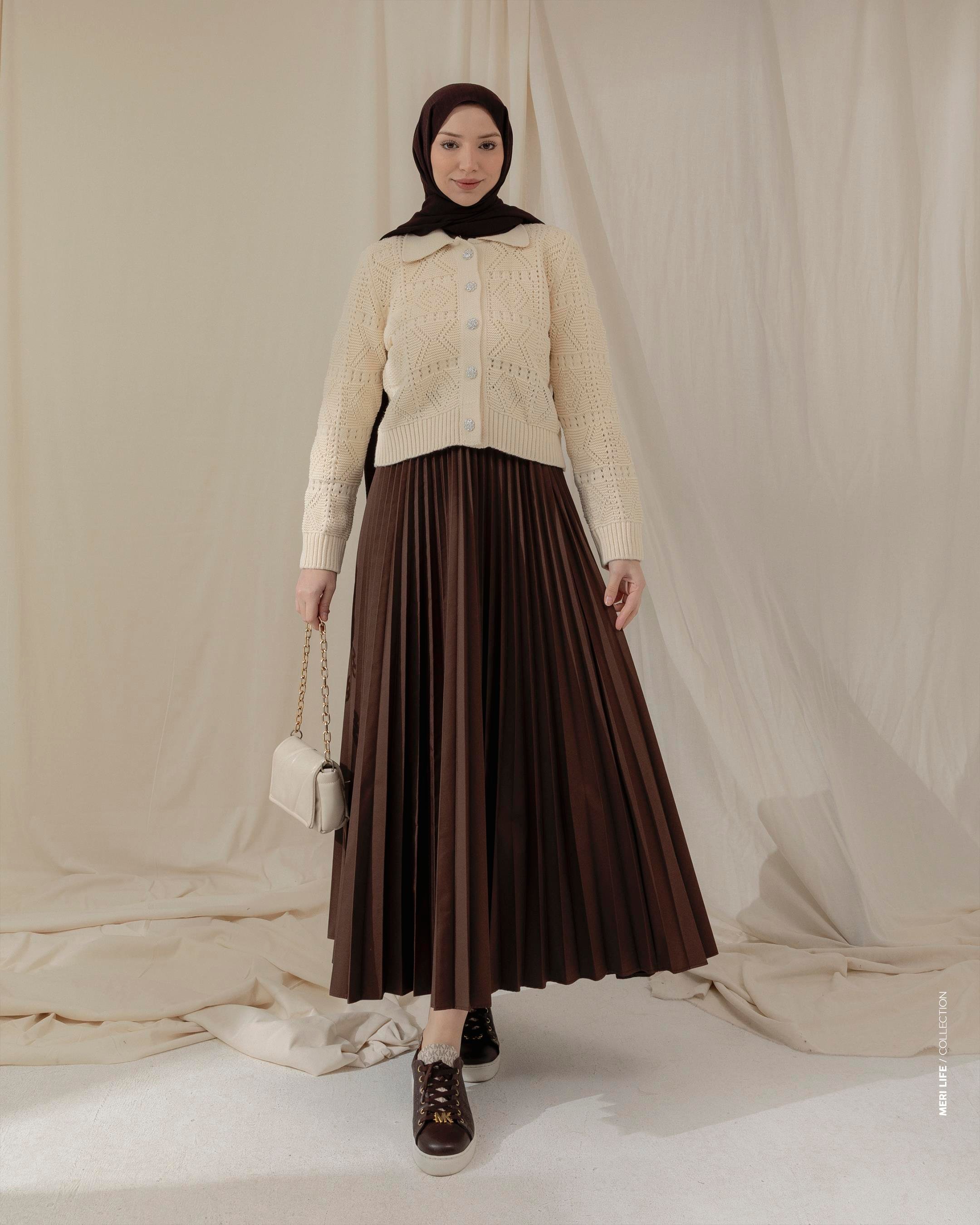 Örgü Desenli Krem Triko Hırka