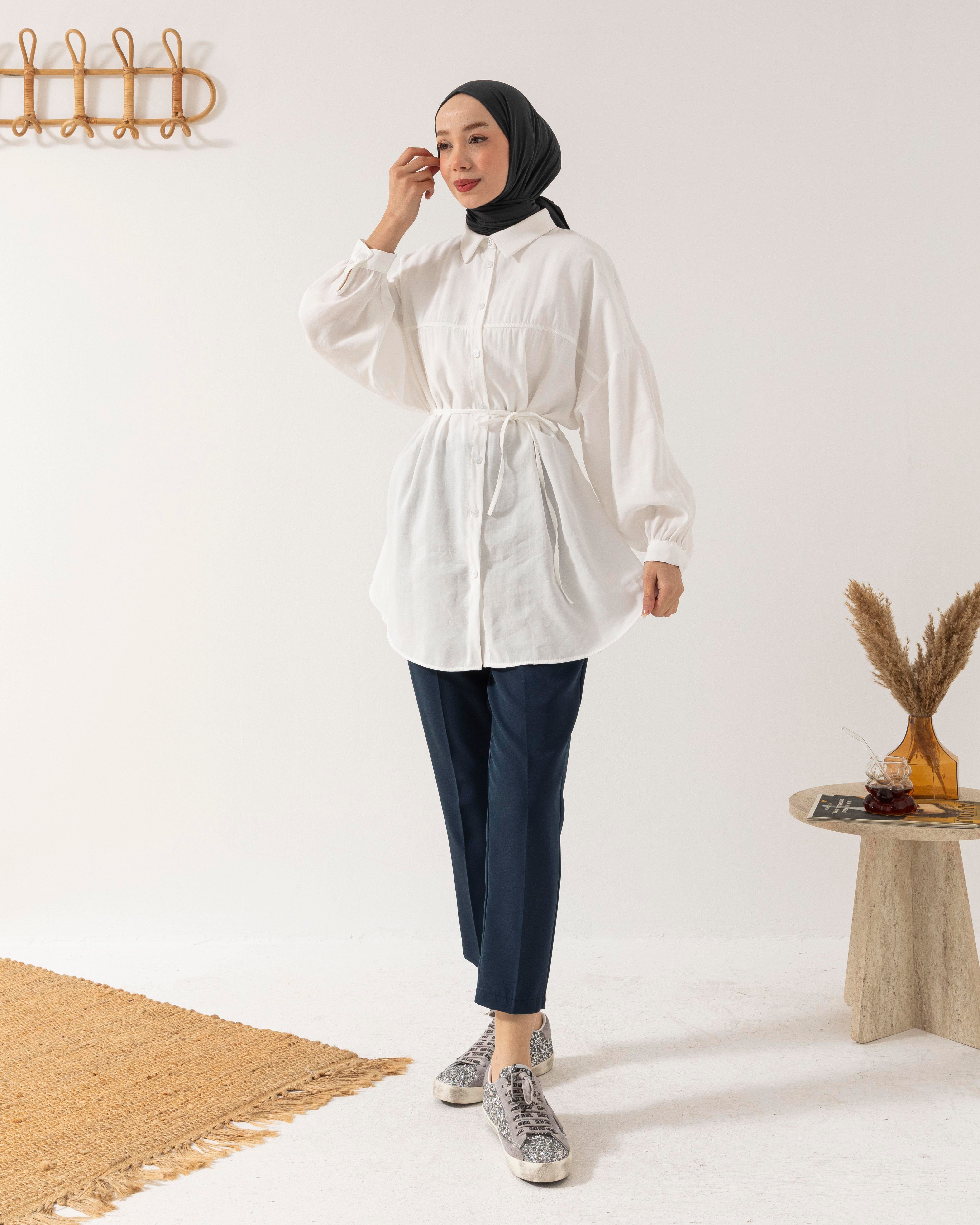 Pens Detaylı Cepli Lacivert Pantolon