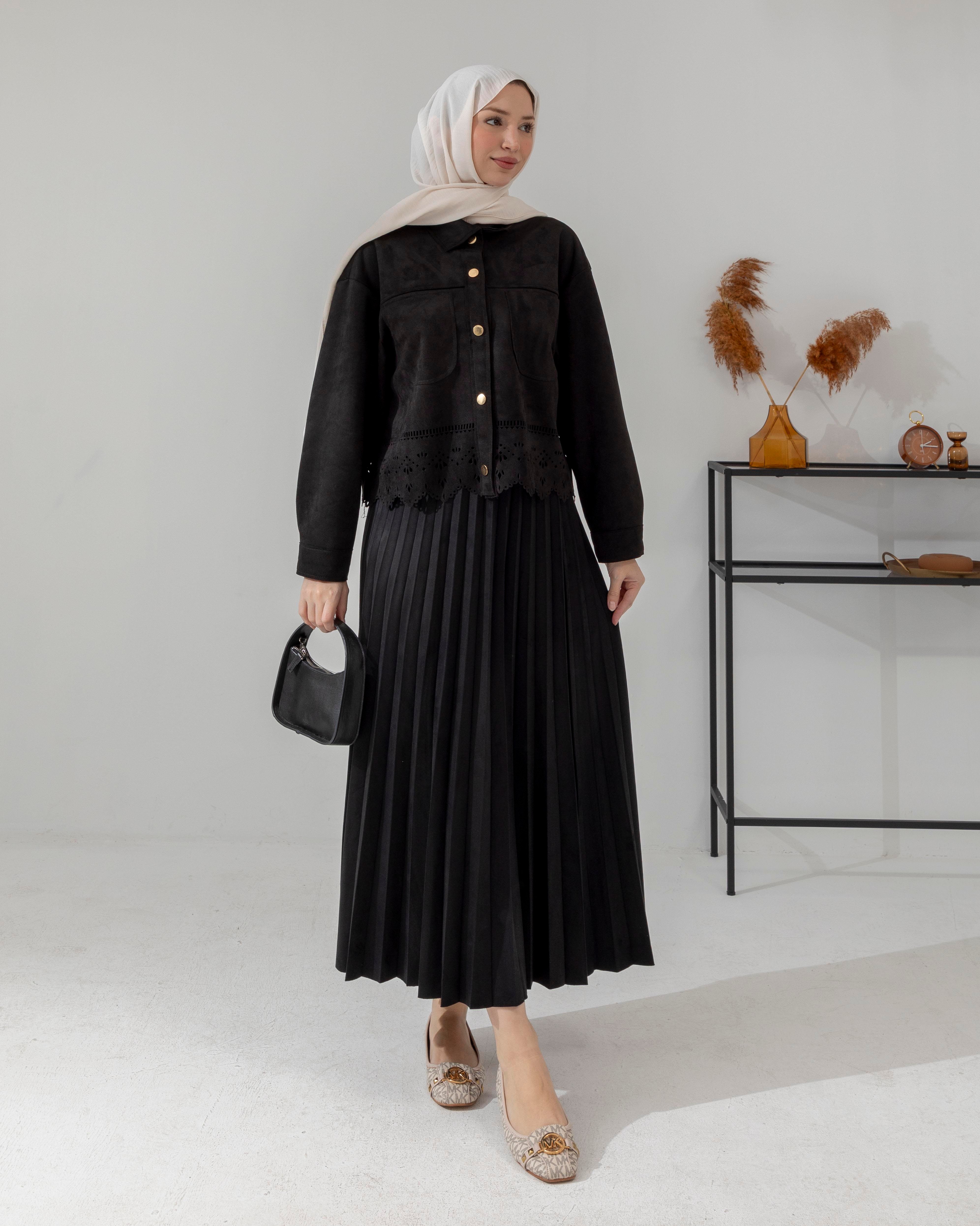 Piliseli Siyah Süet Etek
