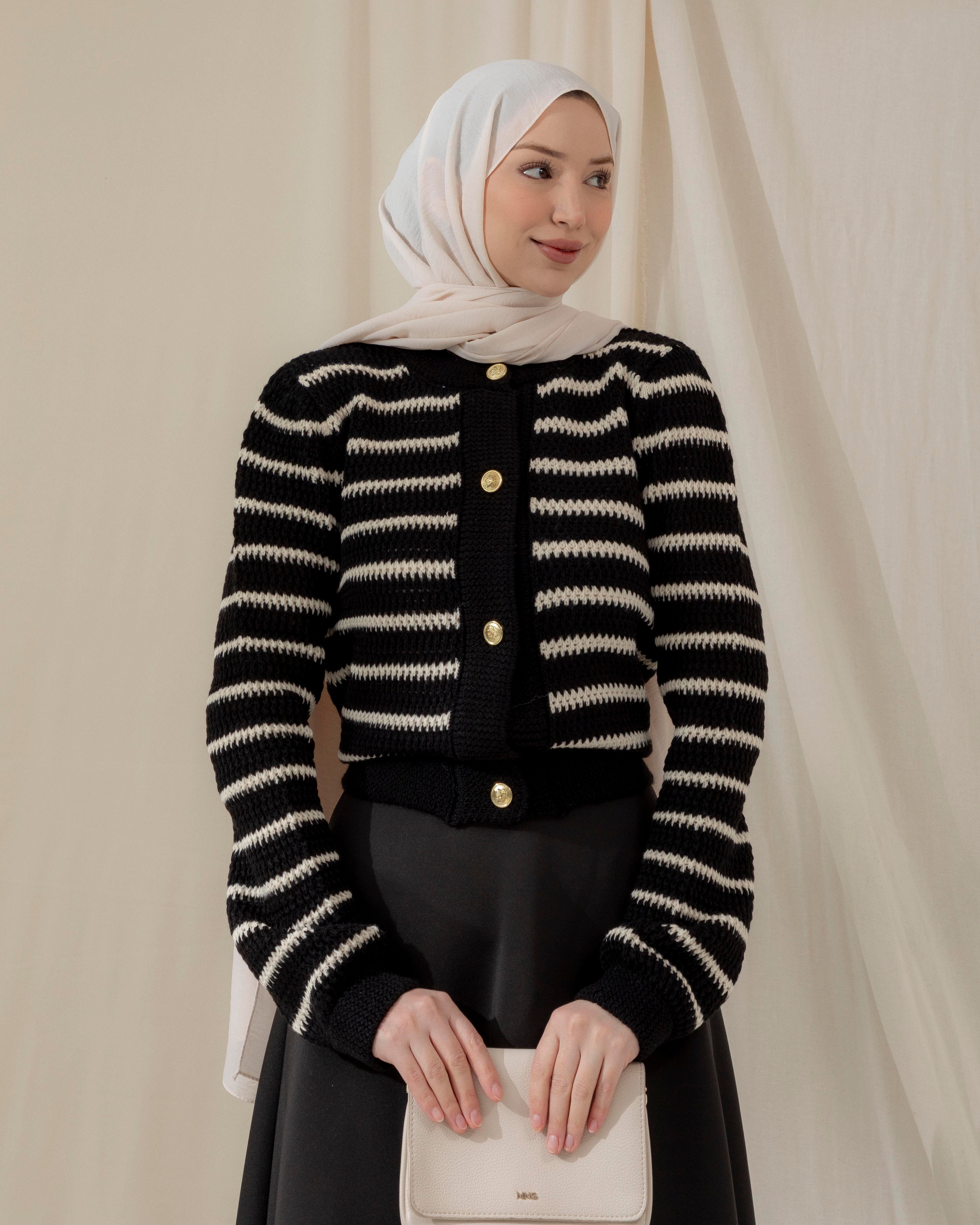 Şeritli Siyah Triko Hırka