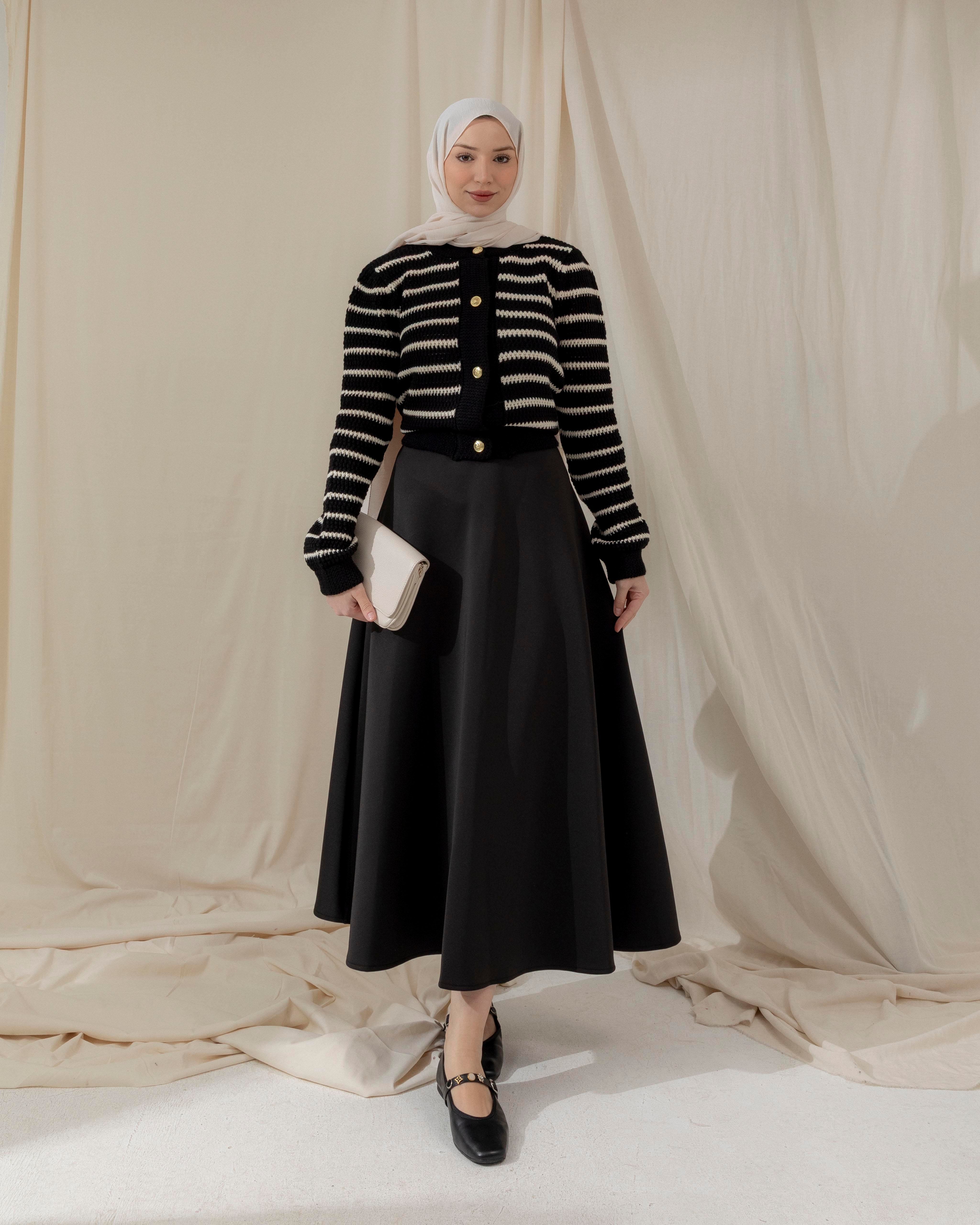 Şeritli Siyah Triko Hırka