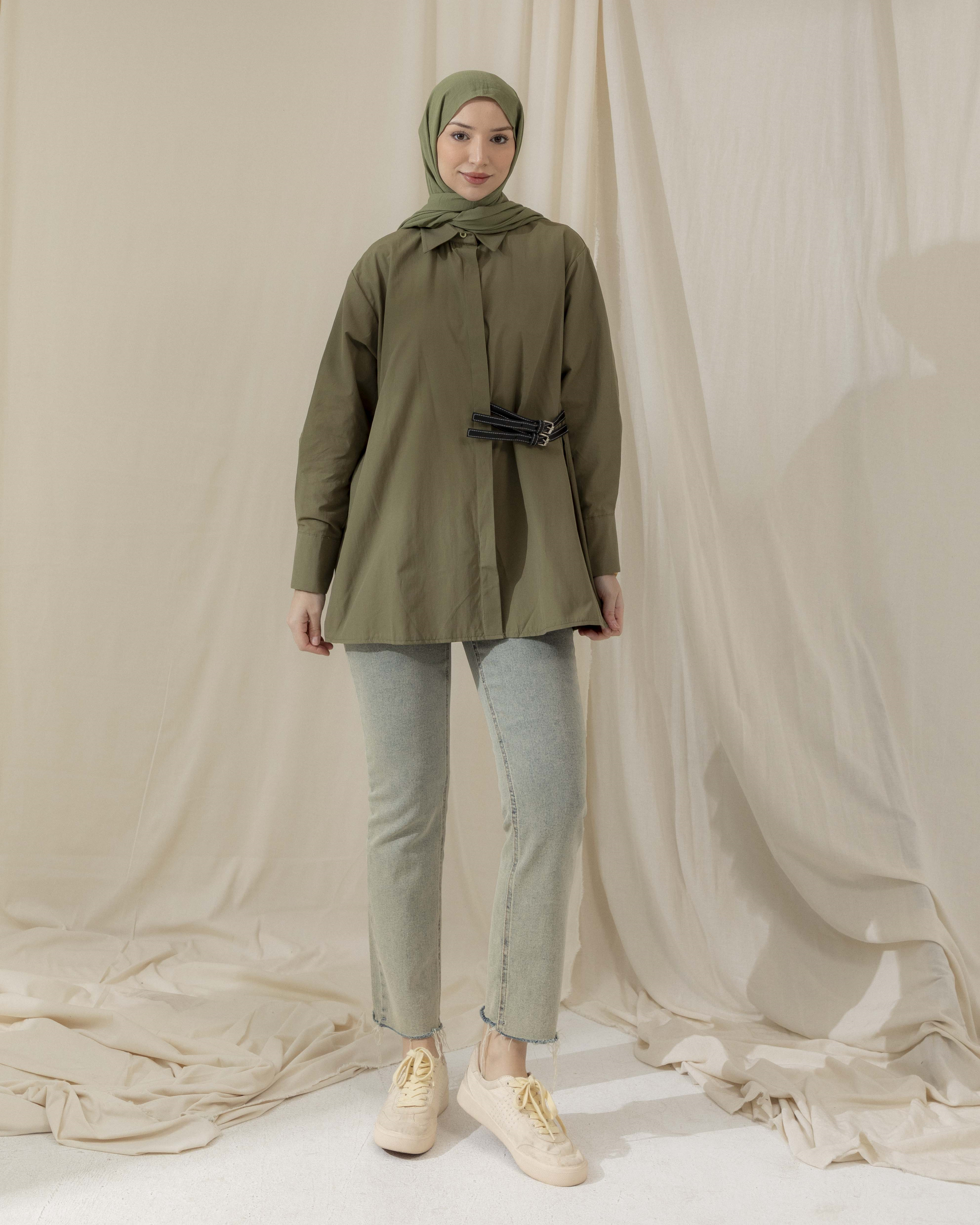 Toka Süslemeli Yeşil Gömlek