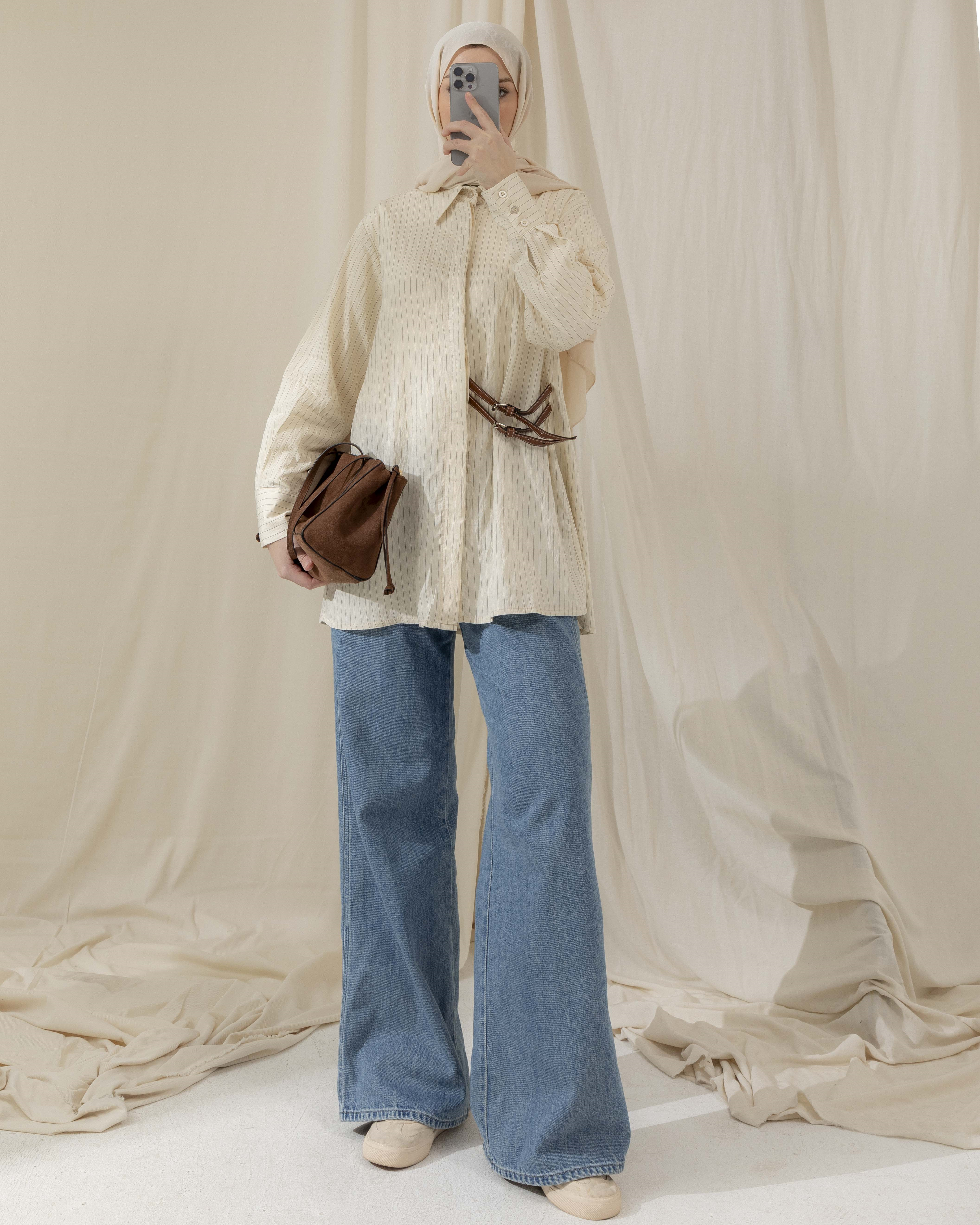 Tokalı Çizgili Krem Gömlek