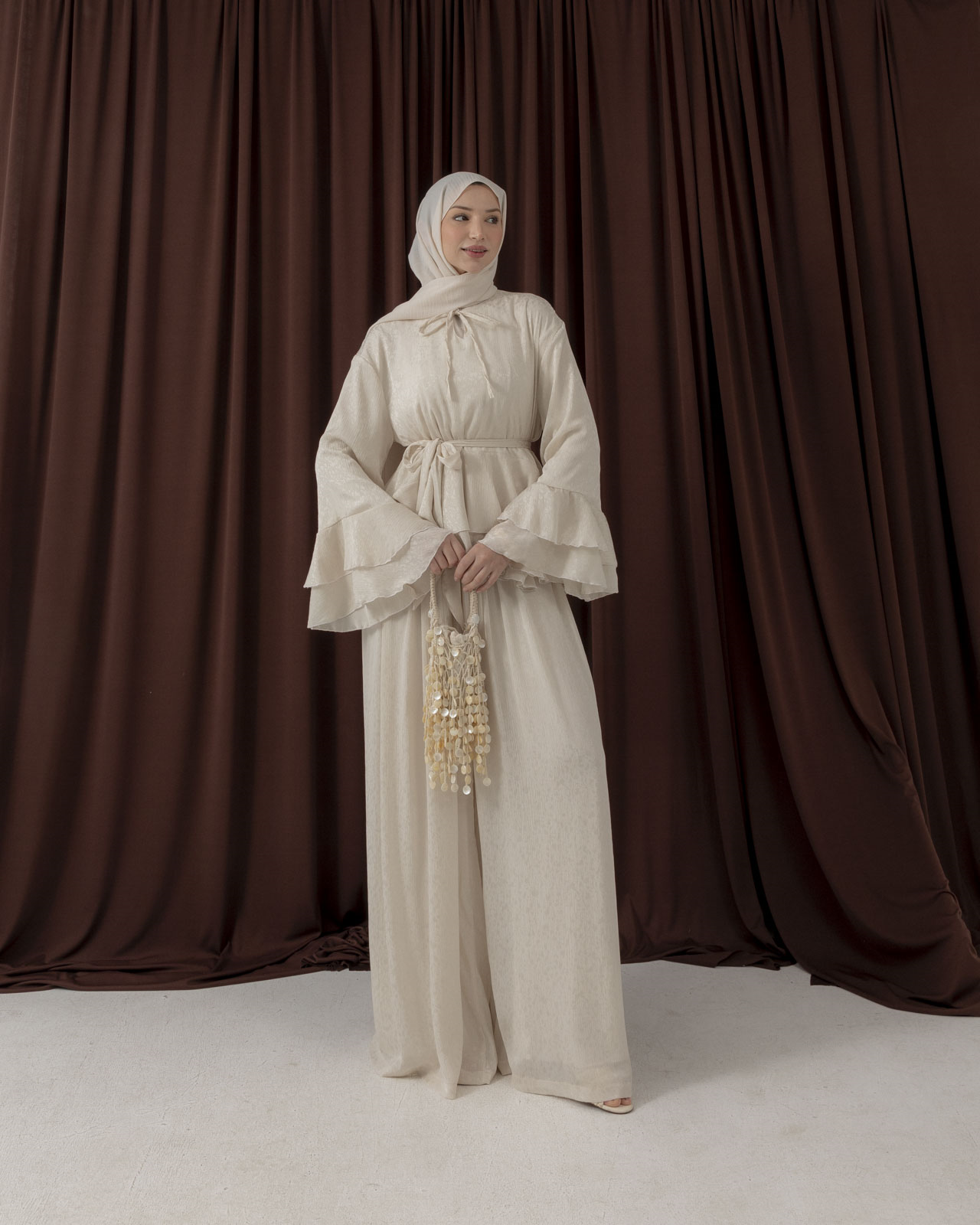 Volanlı Krem Takım