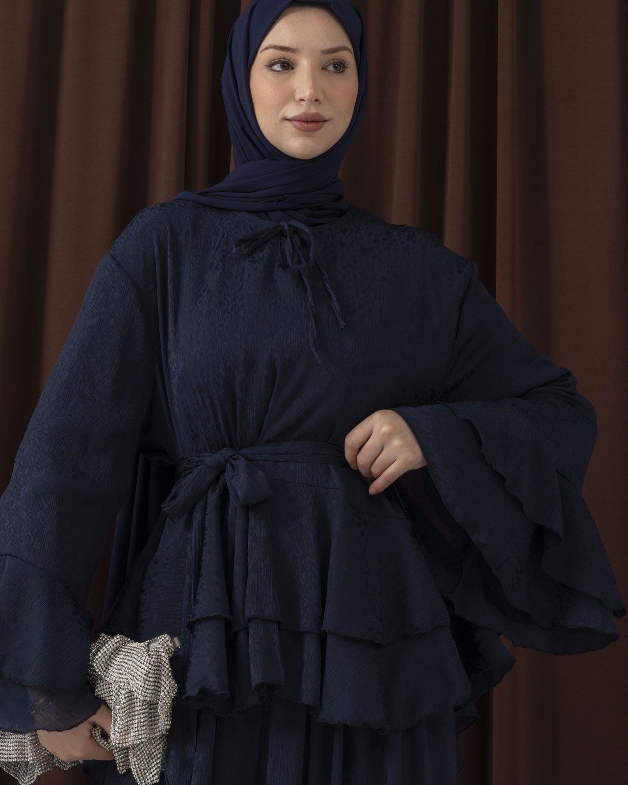 Volanlı Lacivert Takım