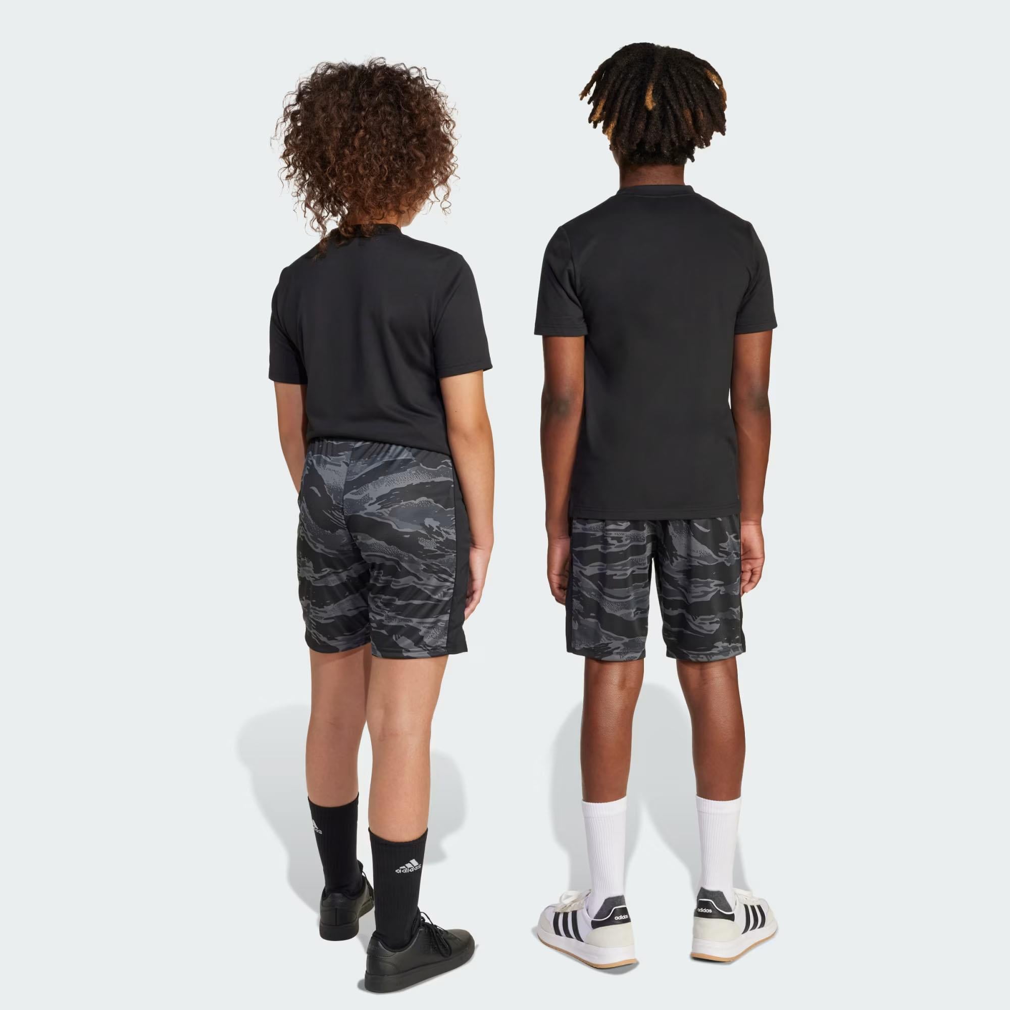 Adidas Çocuk Günlük Şort J Tr-Es Cam Sho Jı6103