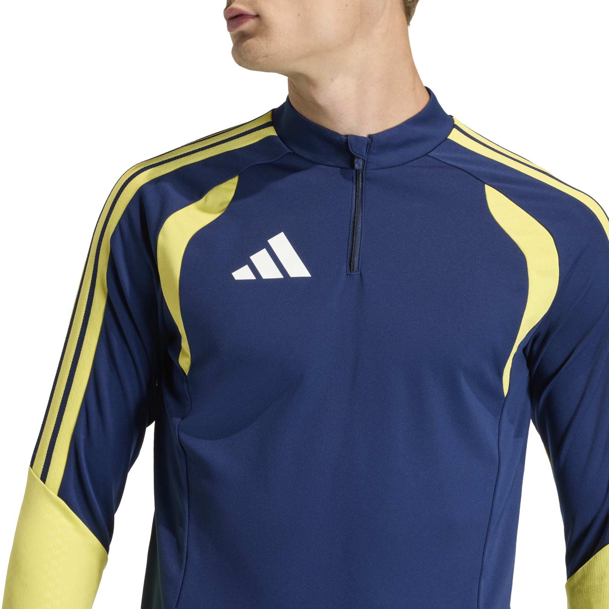 Adidas Erkek Futbol Eşofman Üstü Tiro26C Top Ke9221