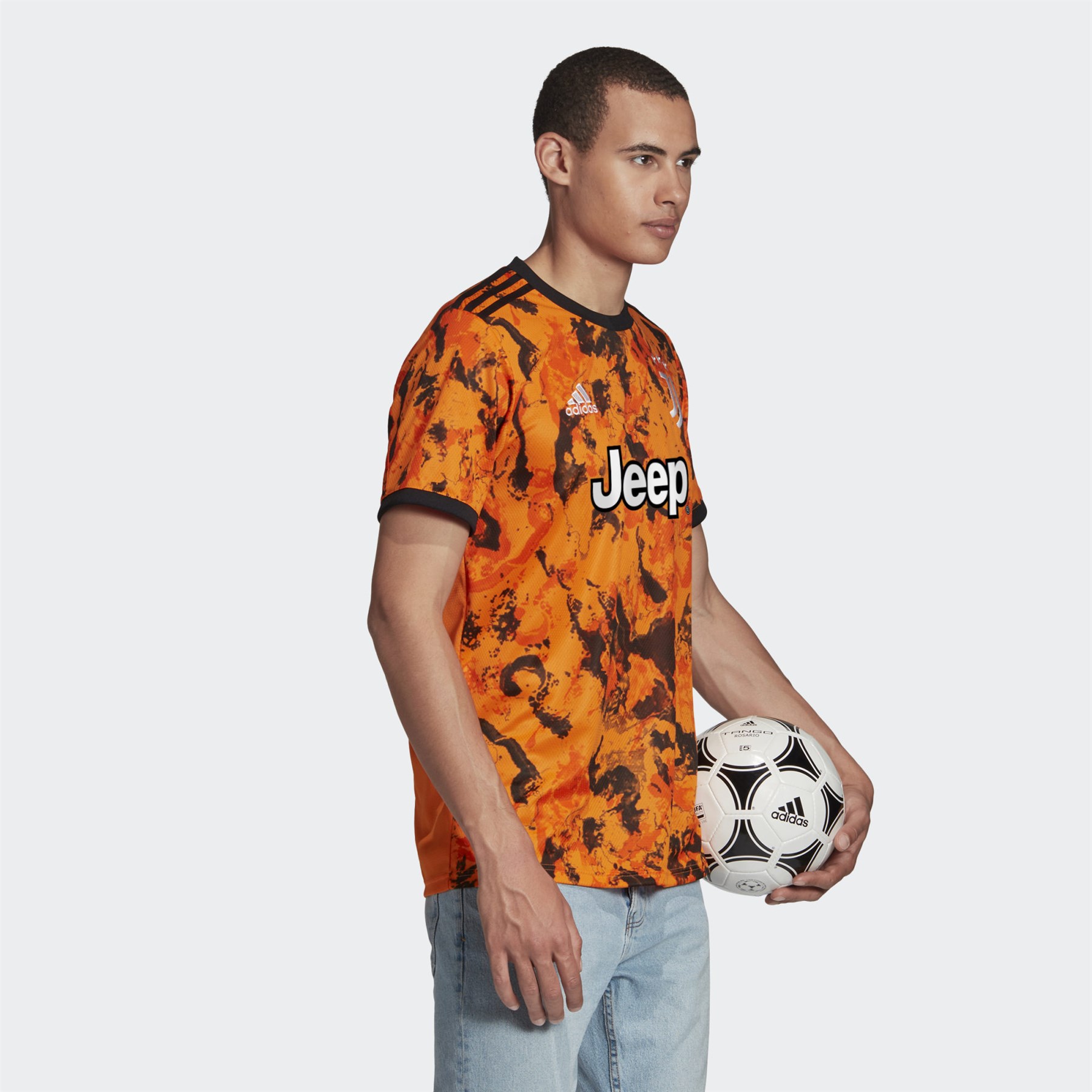 Adidas Erkek Futbol Forma Juventus 3 Jsy Ge4856