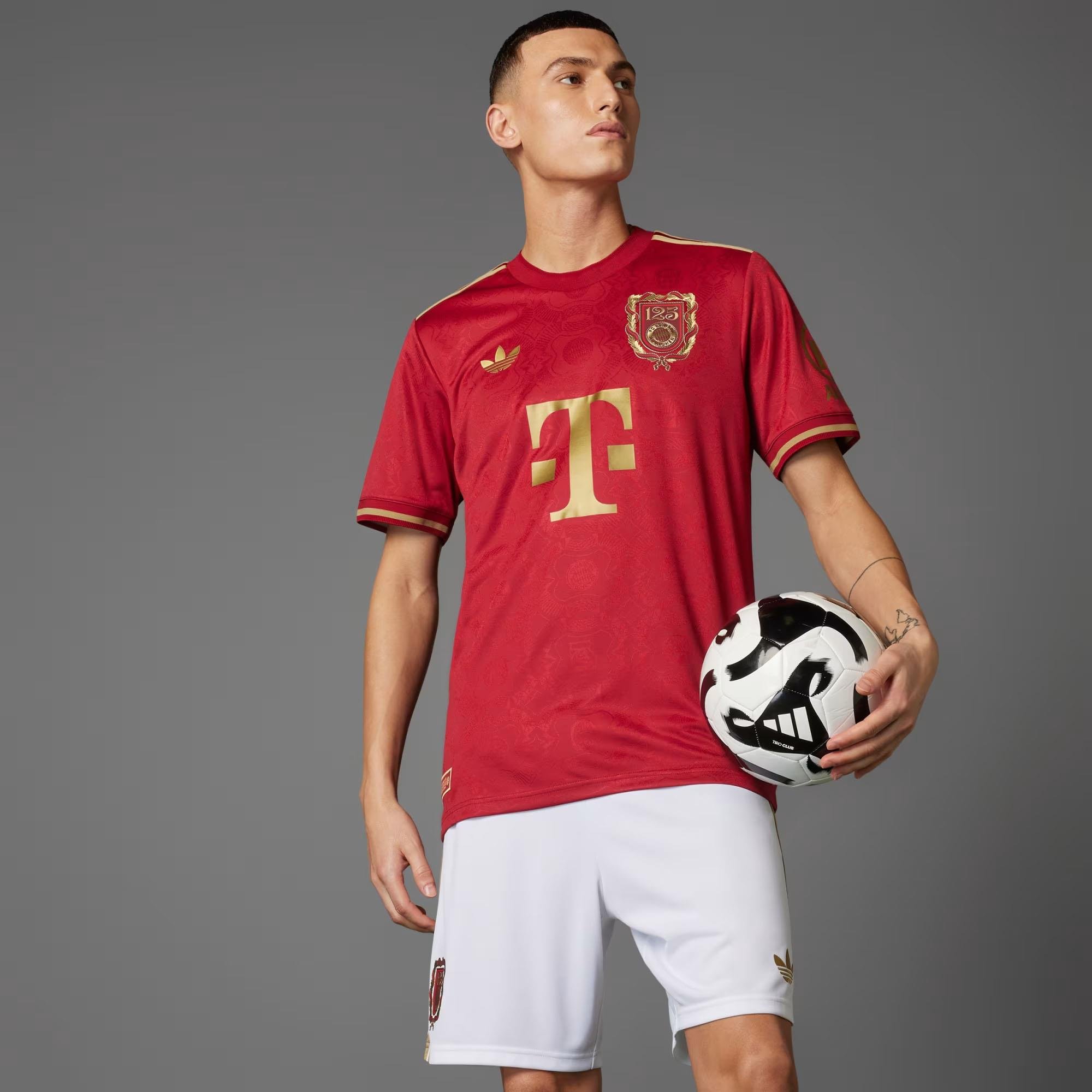 Adidas Erkek Futbol T-shirt Fcb 125 Jsy Je6781