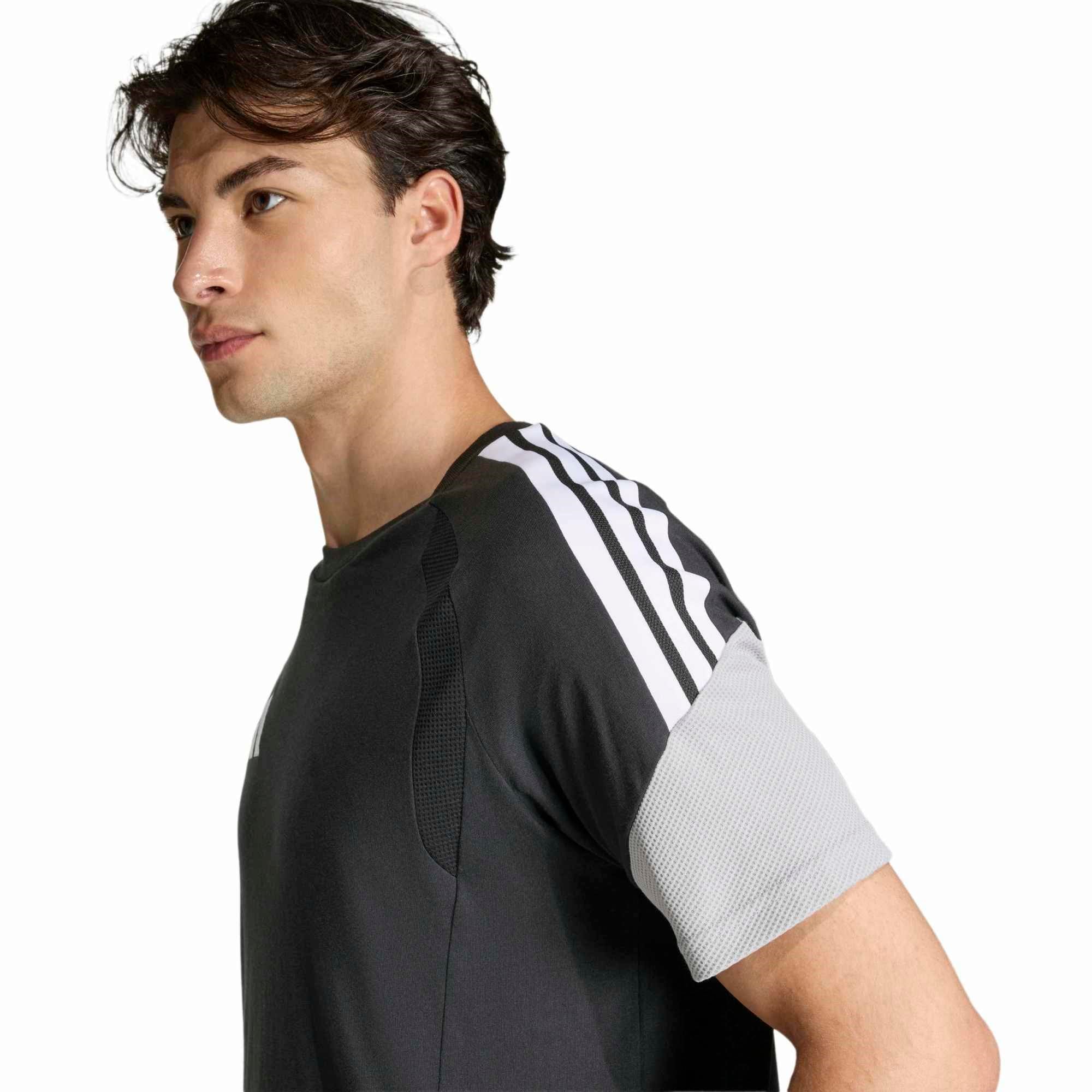 Adidas Erkek Futbol T-shirt Tiro26C Tee Jy0629