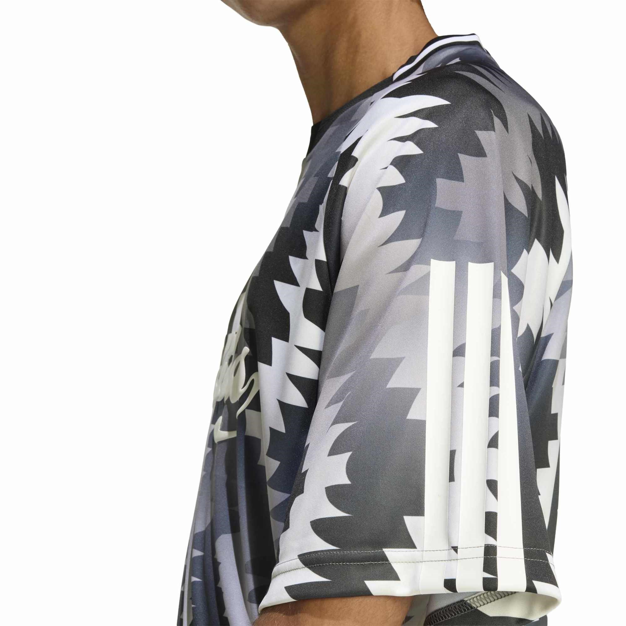 Adidas Erkek Günlük T-Shirt M Tiro Cg Aw T Ke0287