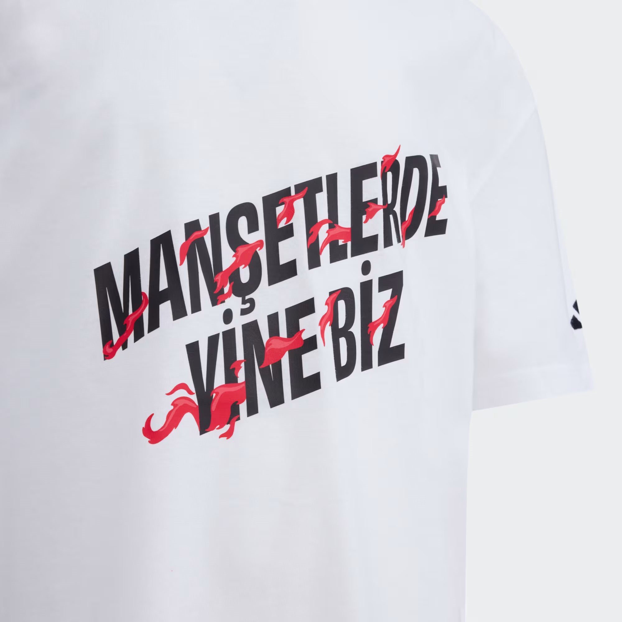 Adidas Erkek Günlük T-shirt Manşetlerde Yine Biz Kn2501 MANSETLERDE YINE BIZ TEE M