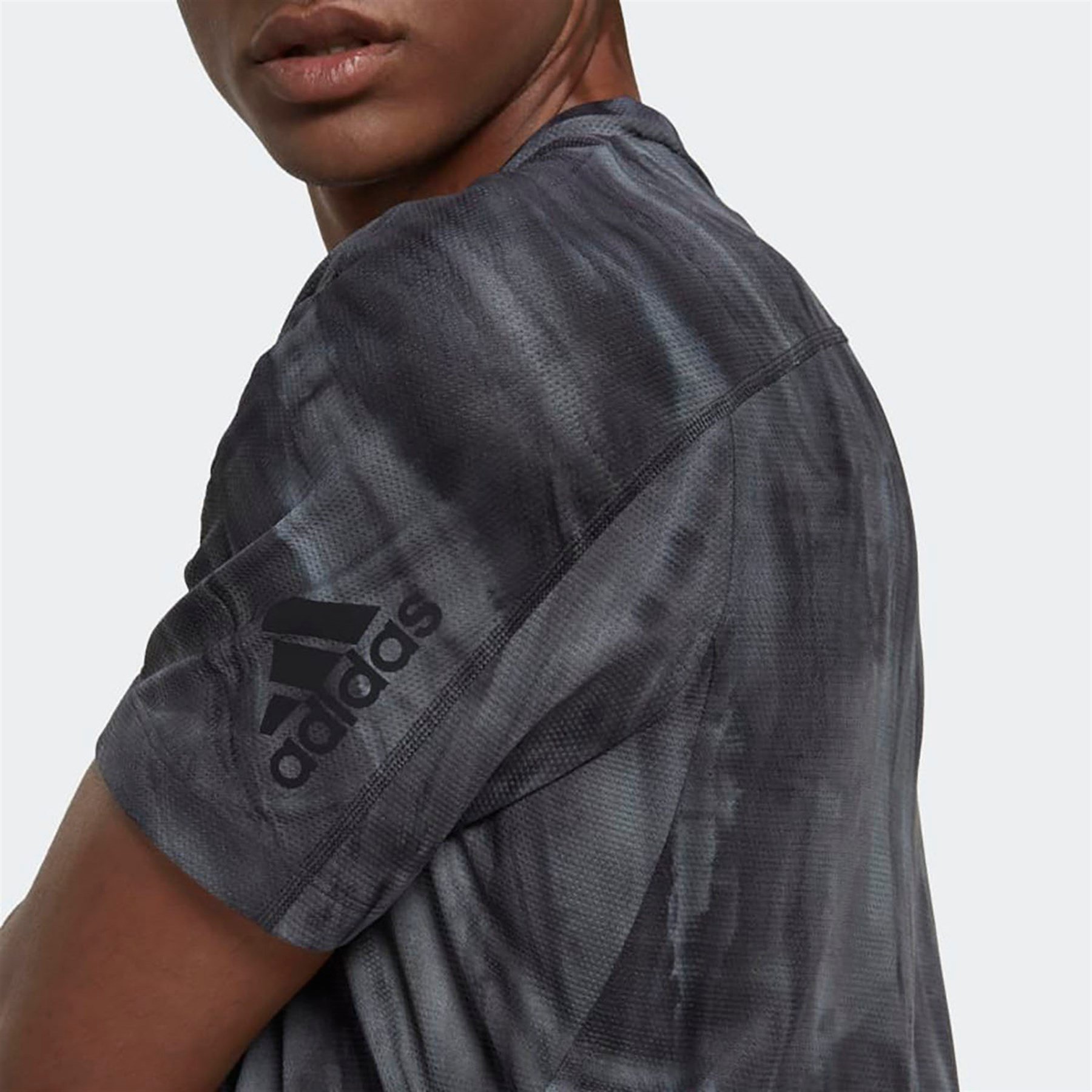 Adidas Erkek Günlük T-Shirt Wo Spray Tee Hm9914