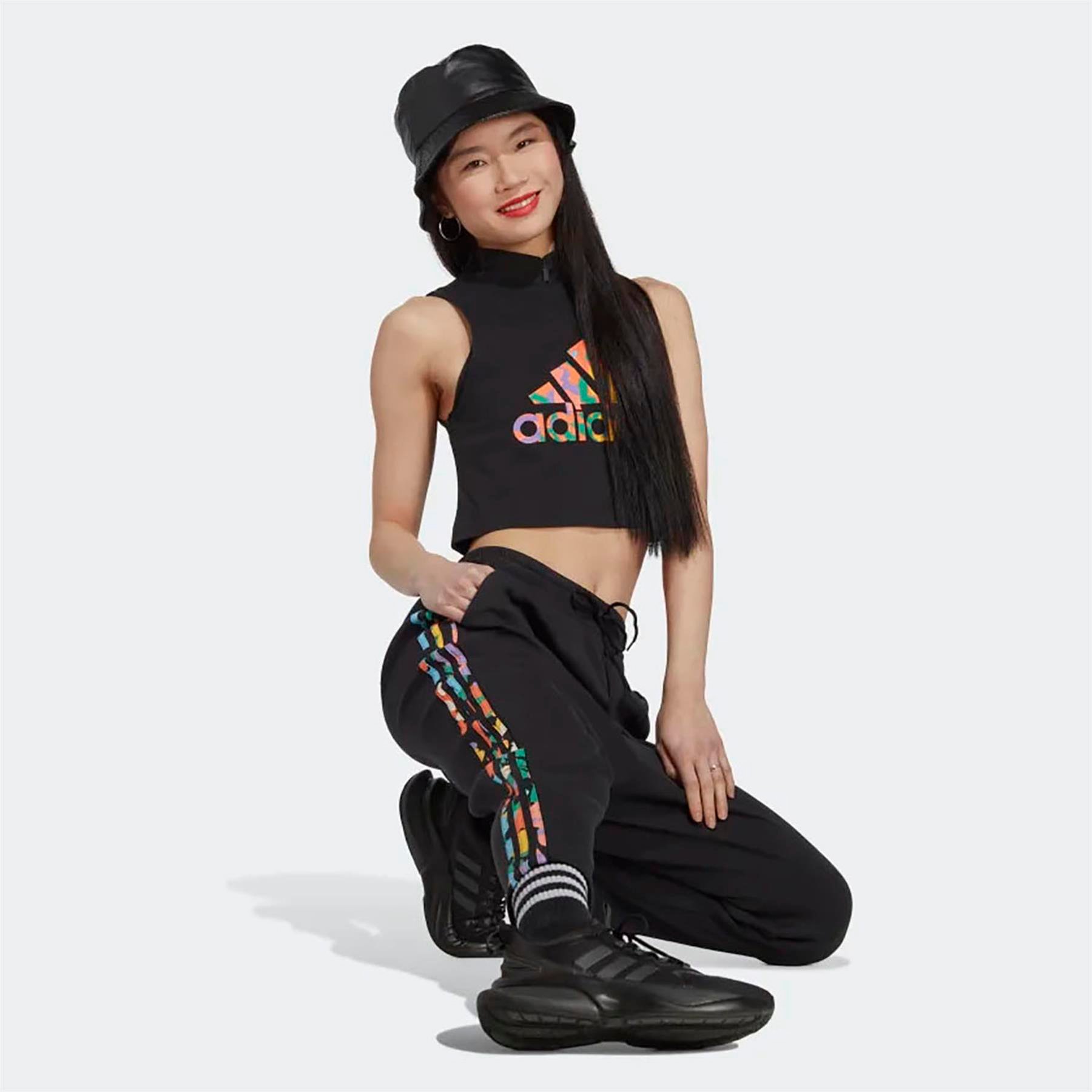 Adidas Kadın Günlük Eşofman Altı W Aop Reg Pnt Ht4708