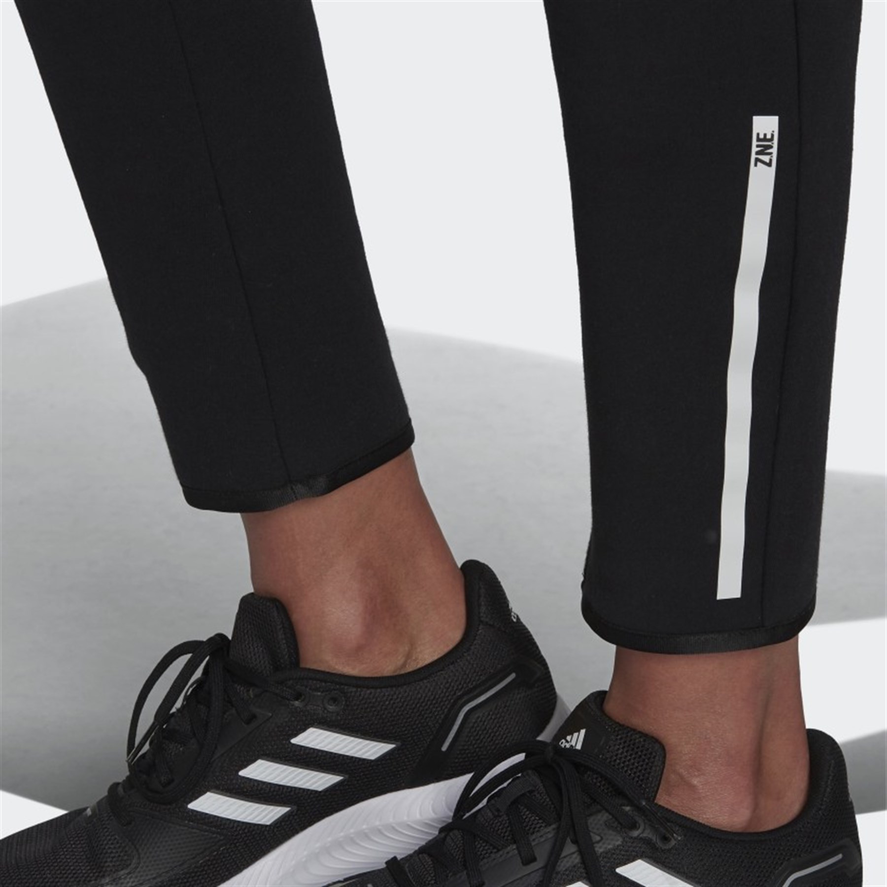 Adidas Kadın Günlük Eşofman Altı W Z.N.E Pt Gt9756 W Z.N.E PT