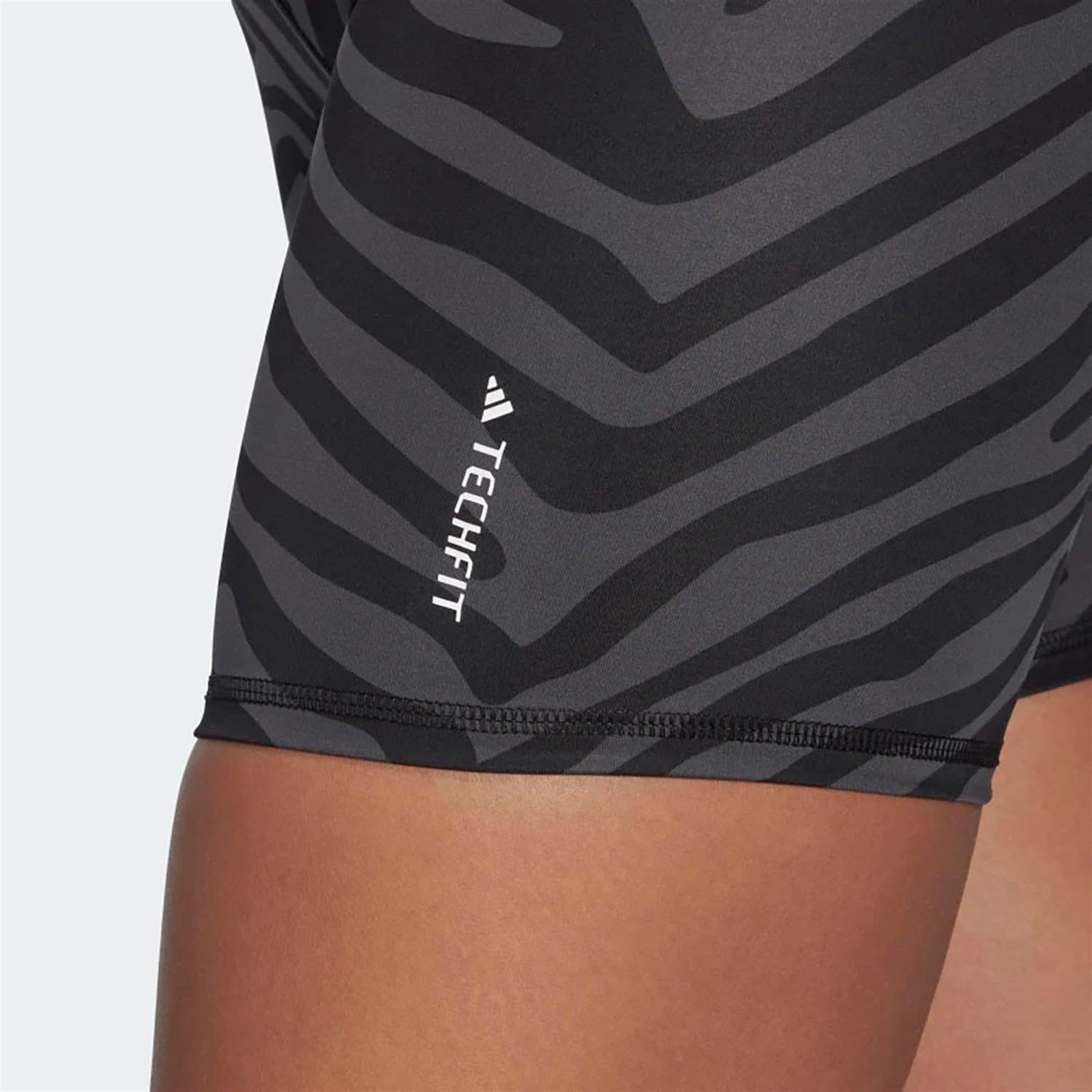 Adidas Kadın Günlük Şort W Hyglm Sho T A Ib3605