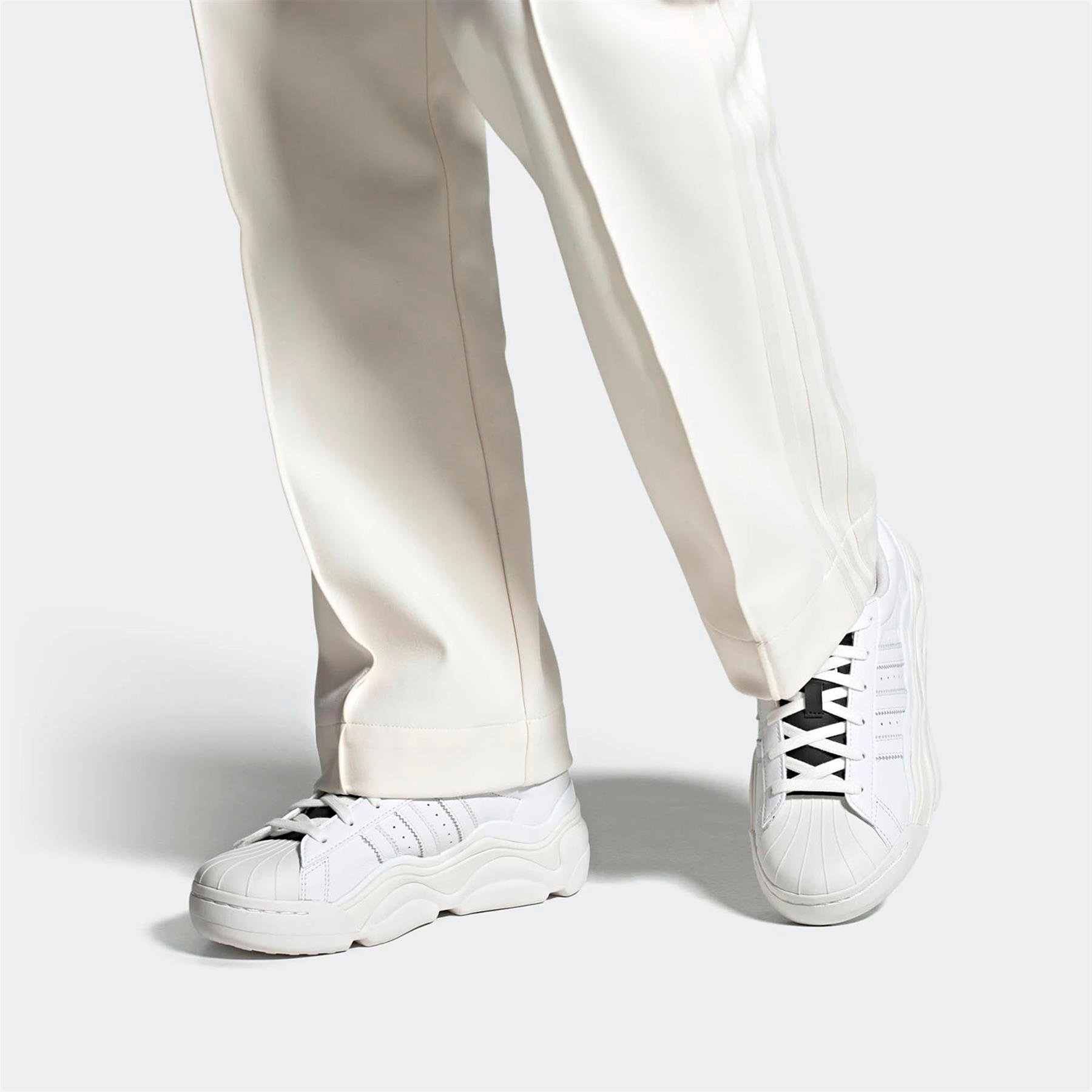 Adidas Kadın Günlük Spor Ayakkabı Superstar Millencon W Hq6039