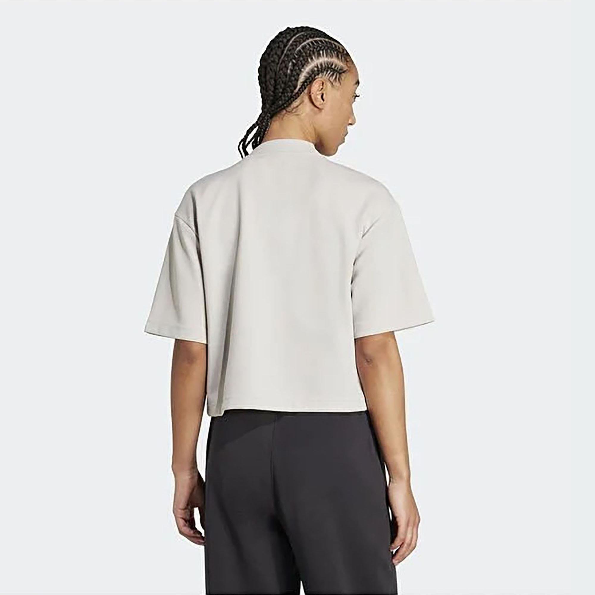 Adidas Kadın Günlük T-shirt Motion Jm4476
