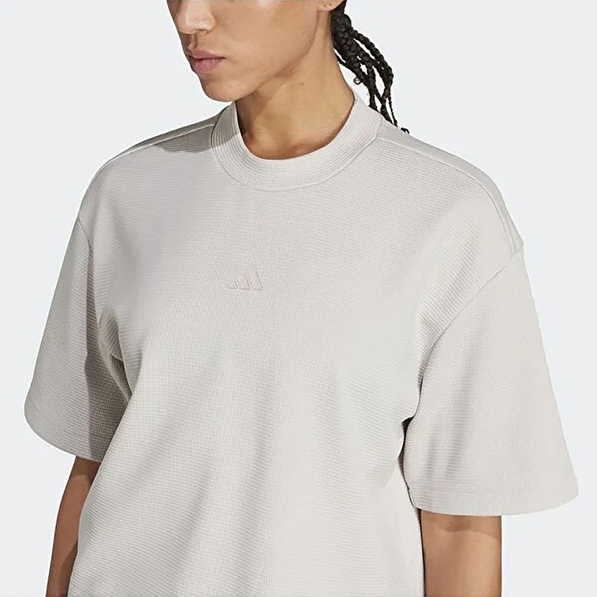Adidas Kadın Günlük T-shirt Motion Jm4476