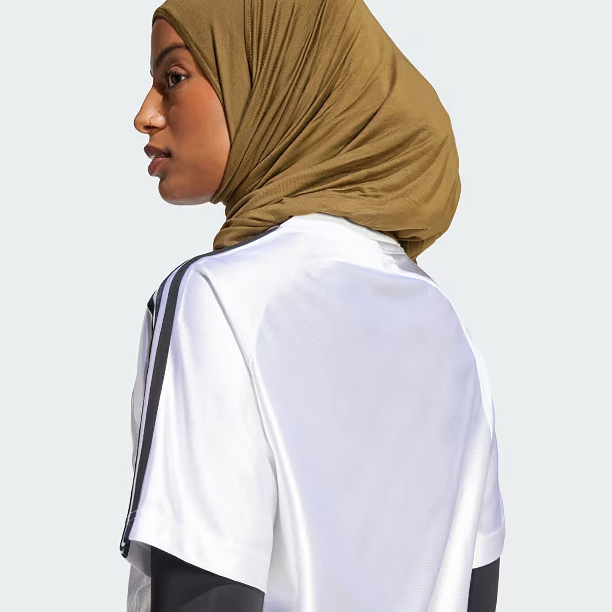 Adidas Kadın Günlük T-shirt Teamgeist Tee Jd0253