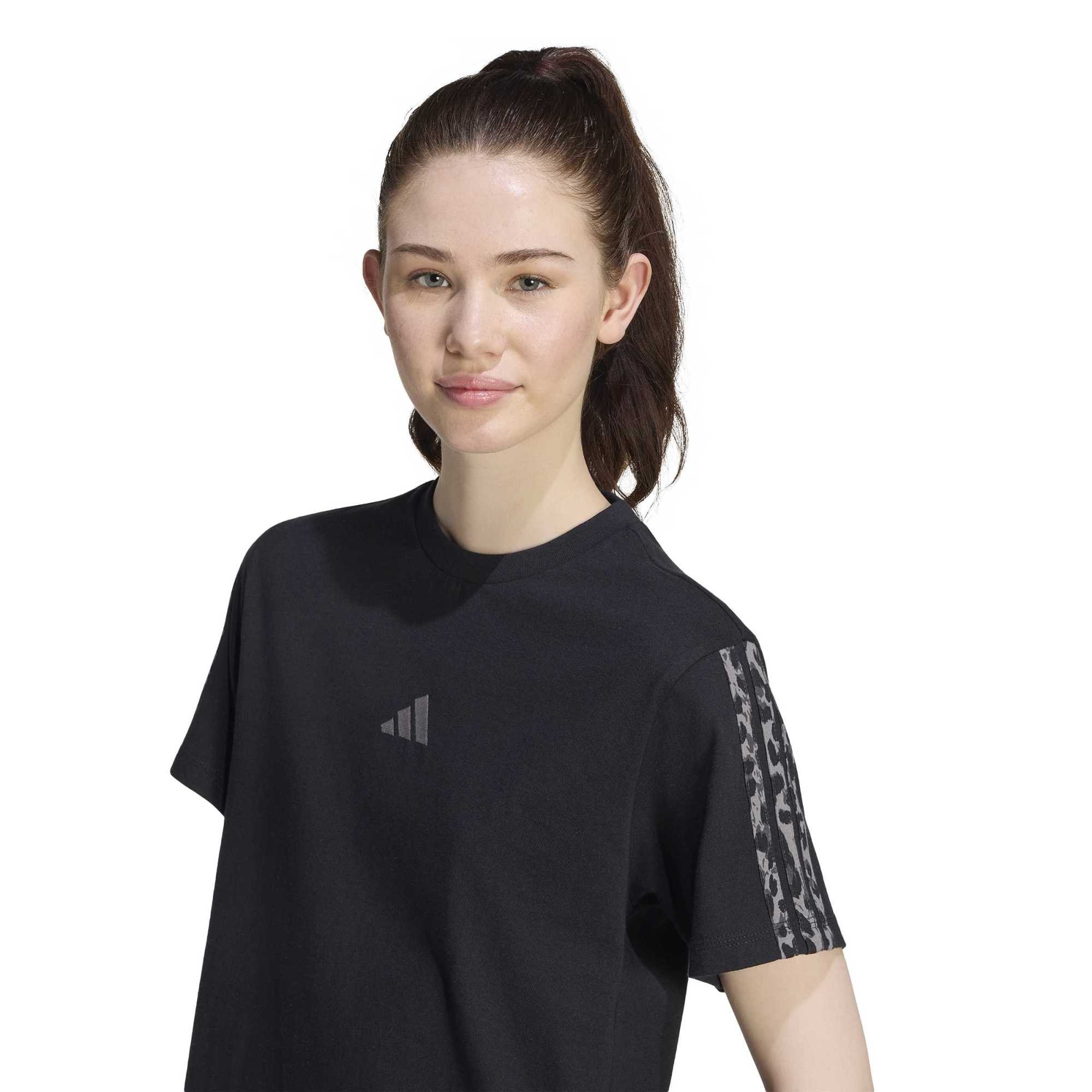 Adidas Kadın Günlük T-Shirt W AOP 3S SJ Tee KH1550