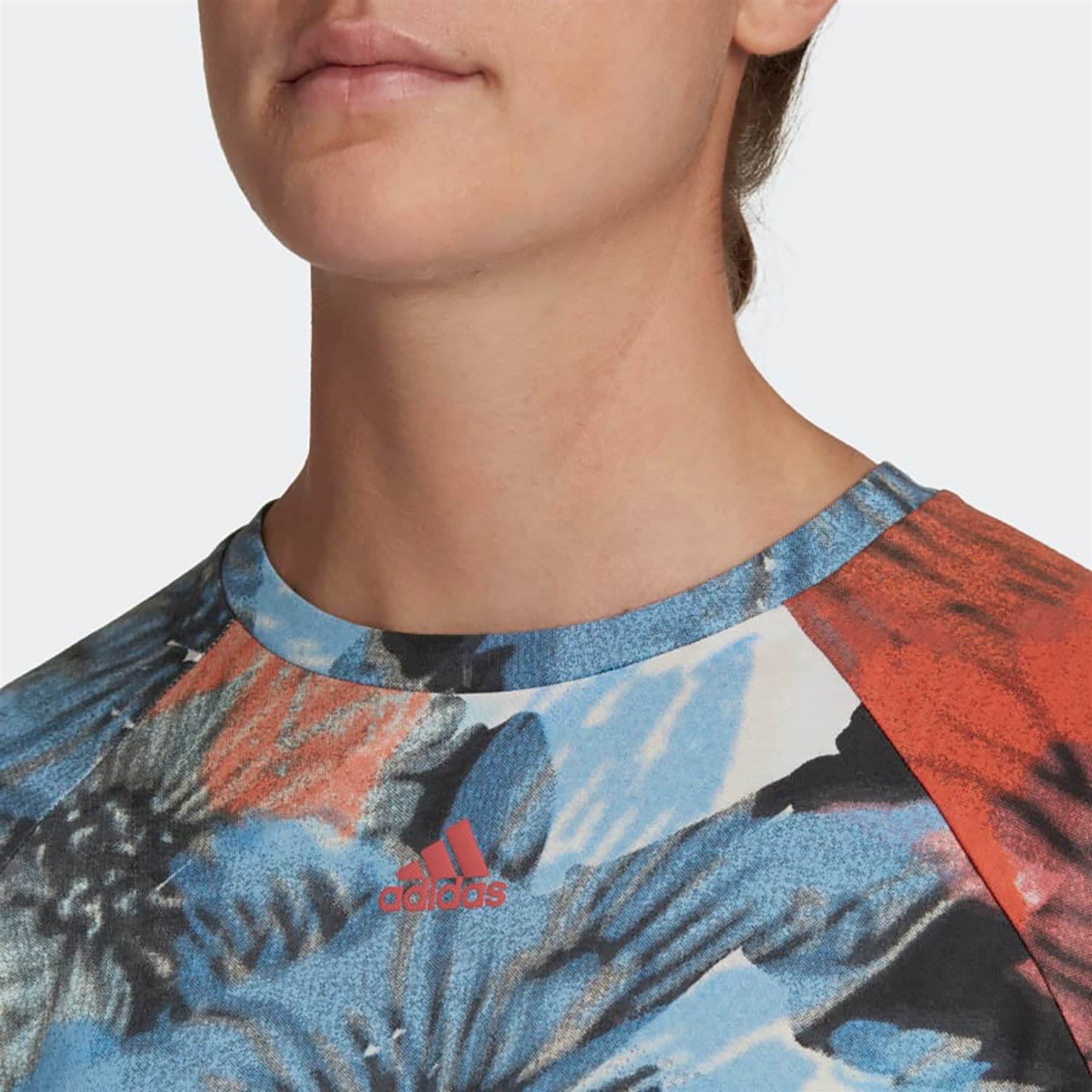 Adidas Kadın Günlük T-shirt W Aop Crp Tee Hp0796 W AOP CRP TEE