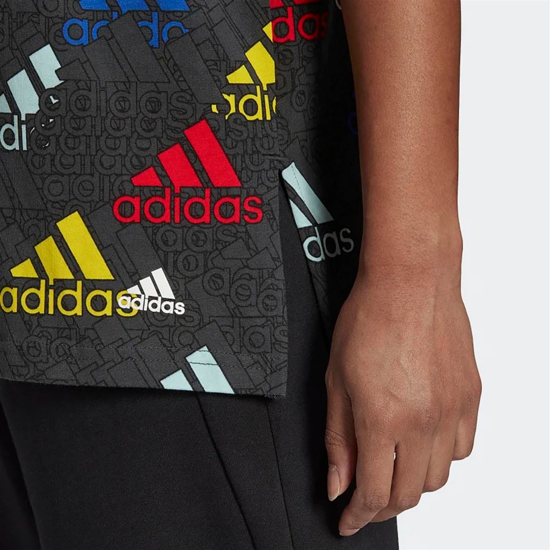 Adidas Kadın Günlük T-Shirt W Bluv Q3 T B Hl4463